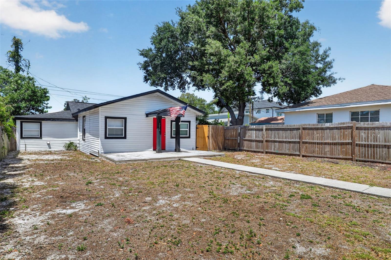 Image 38 of 41 For 3250 Prescott Street N