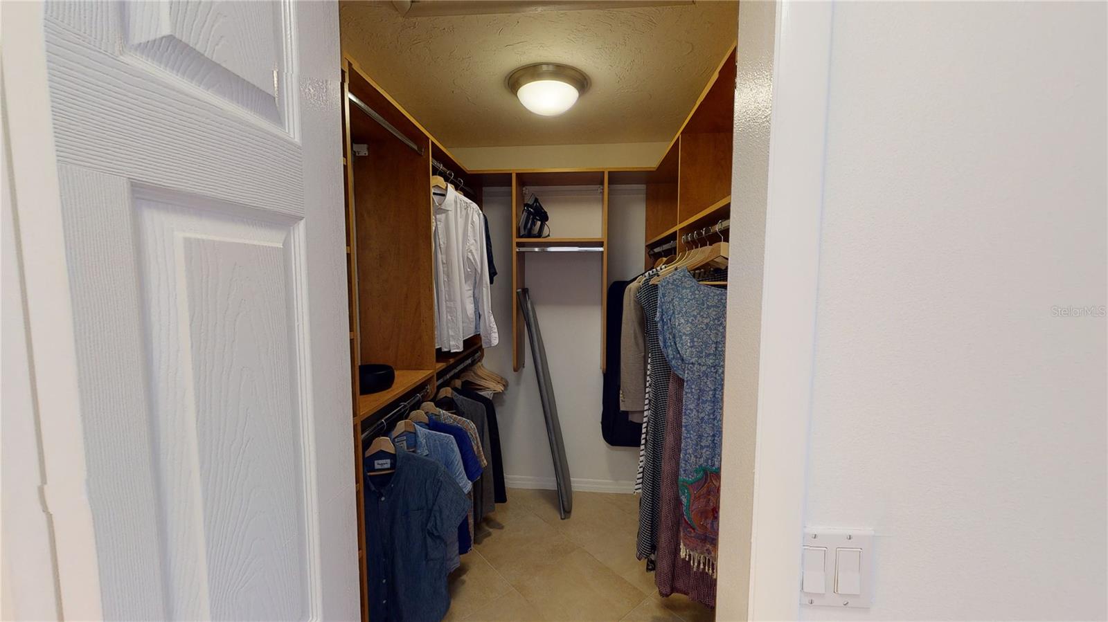 Image 20 of 47 For 2749 Orchid Oaks Drive 302