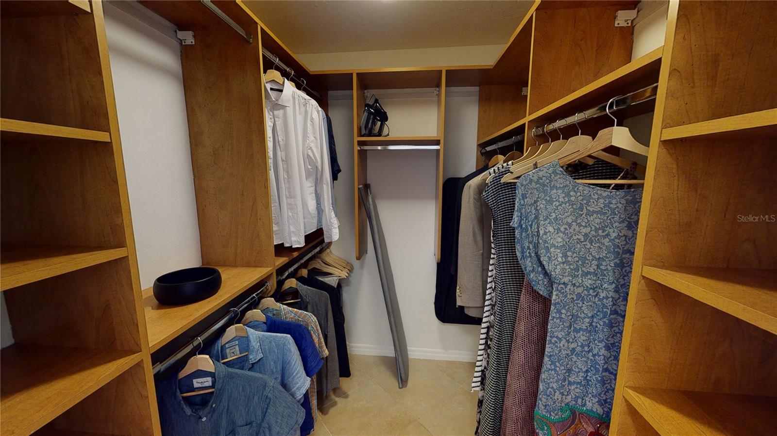 Image 23 of 47 For 2749 Orchid Oaks Drive 302