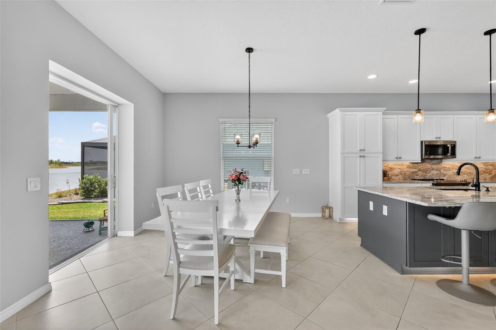 Image 15 of 40 For 1695 Mcmurtrie Loop