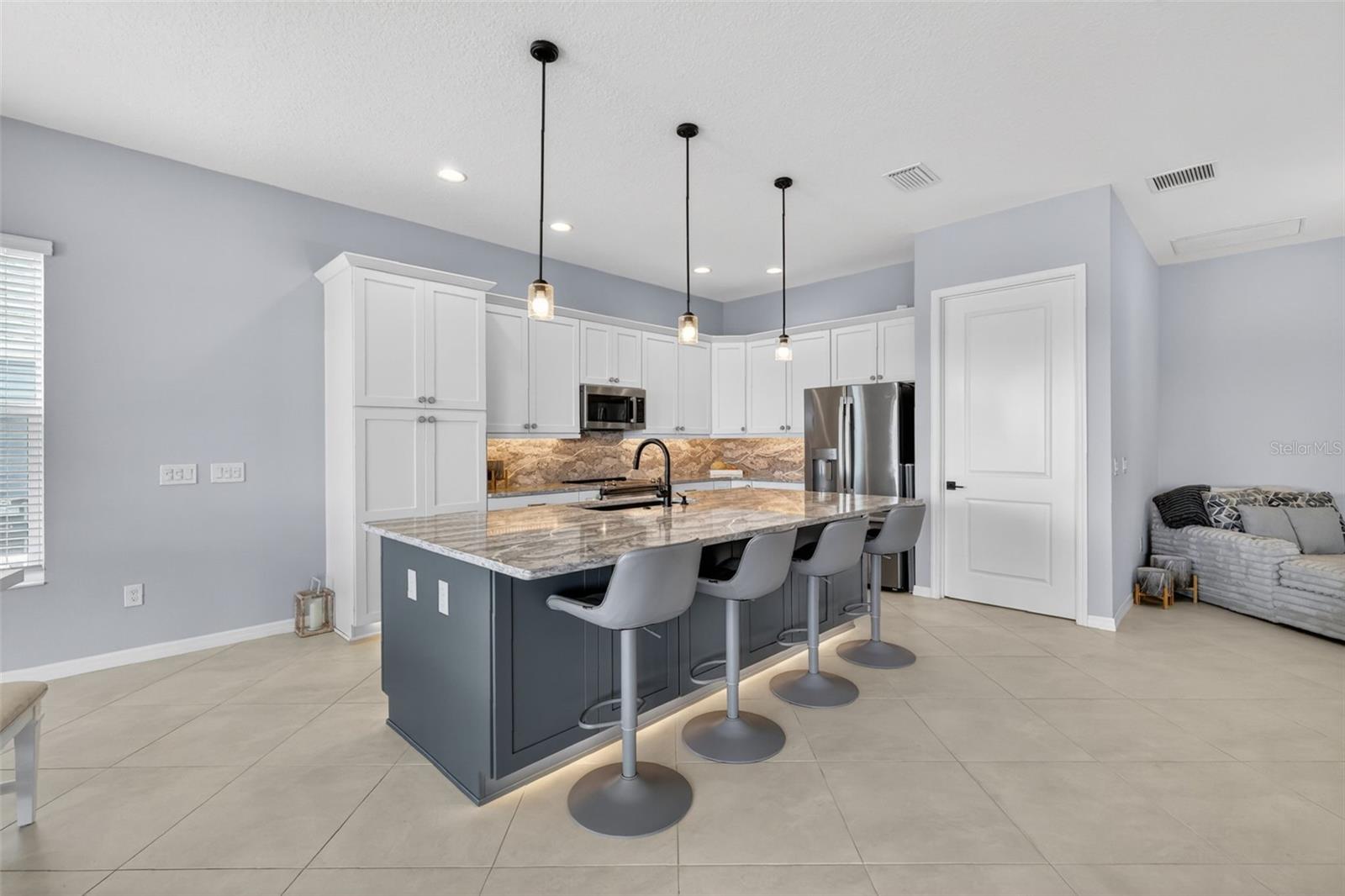 Image 18 of 40 For 1695 Mcmurtrie Loop