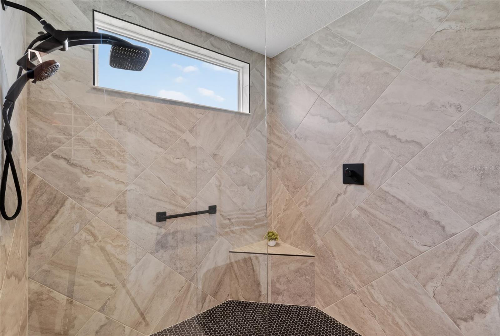 Image 25 of 40 For 1695 Mcmurtrie Loop