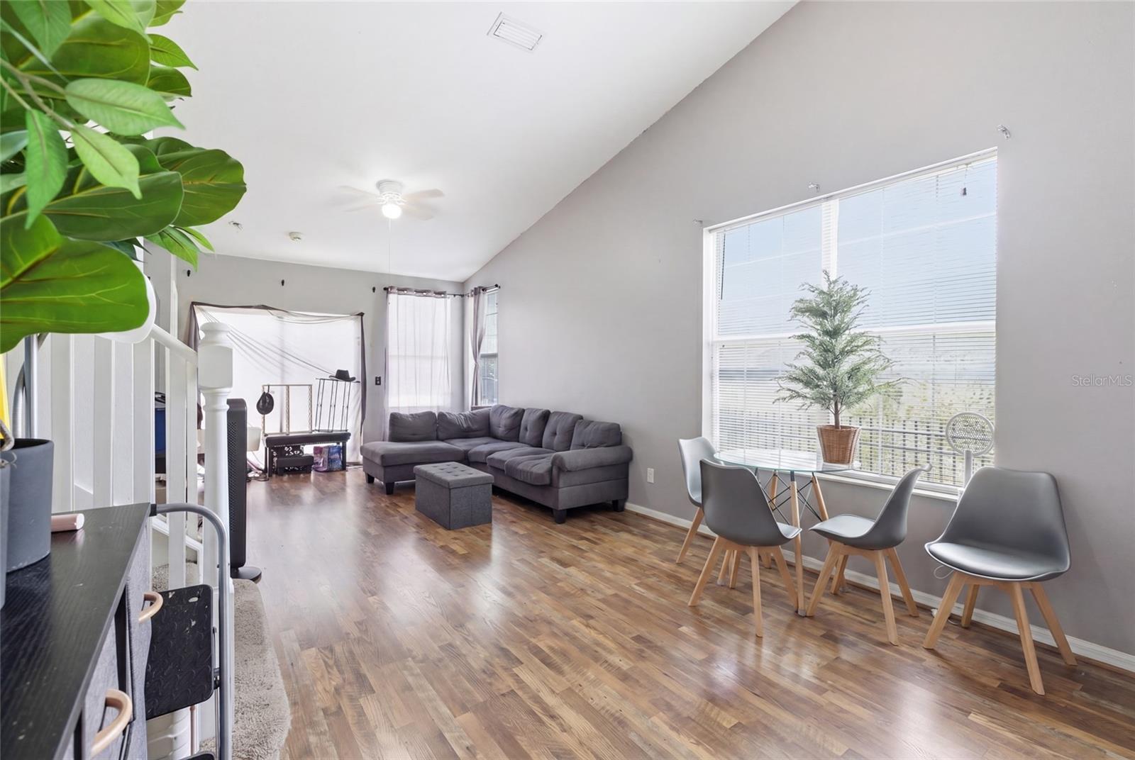 Image 4 of 26 For 9603 Carlsdale Drive