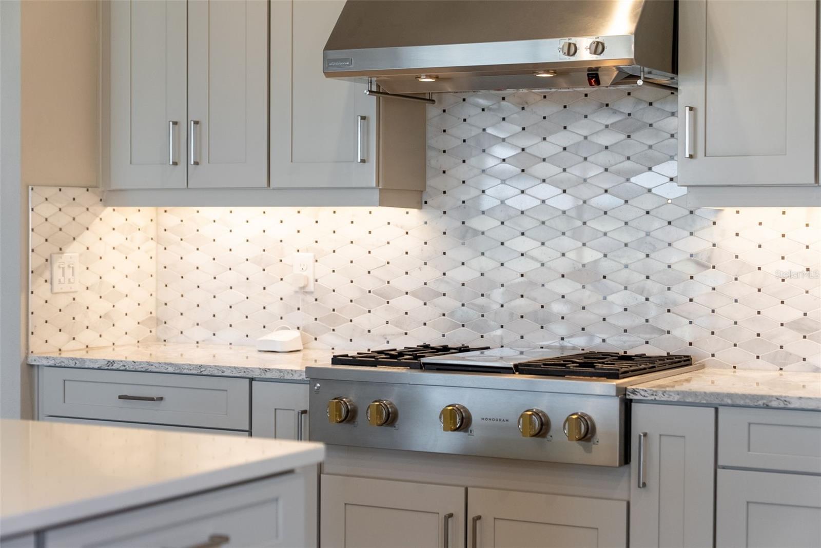 Image 27 of 97 For 14829 Montello Way