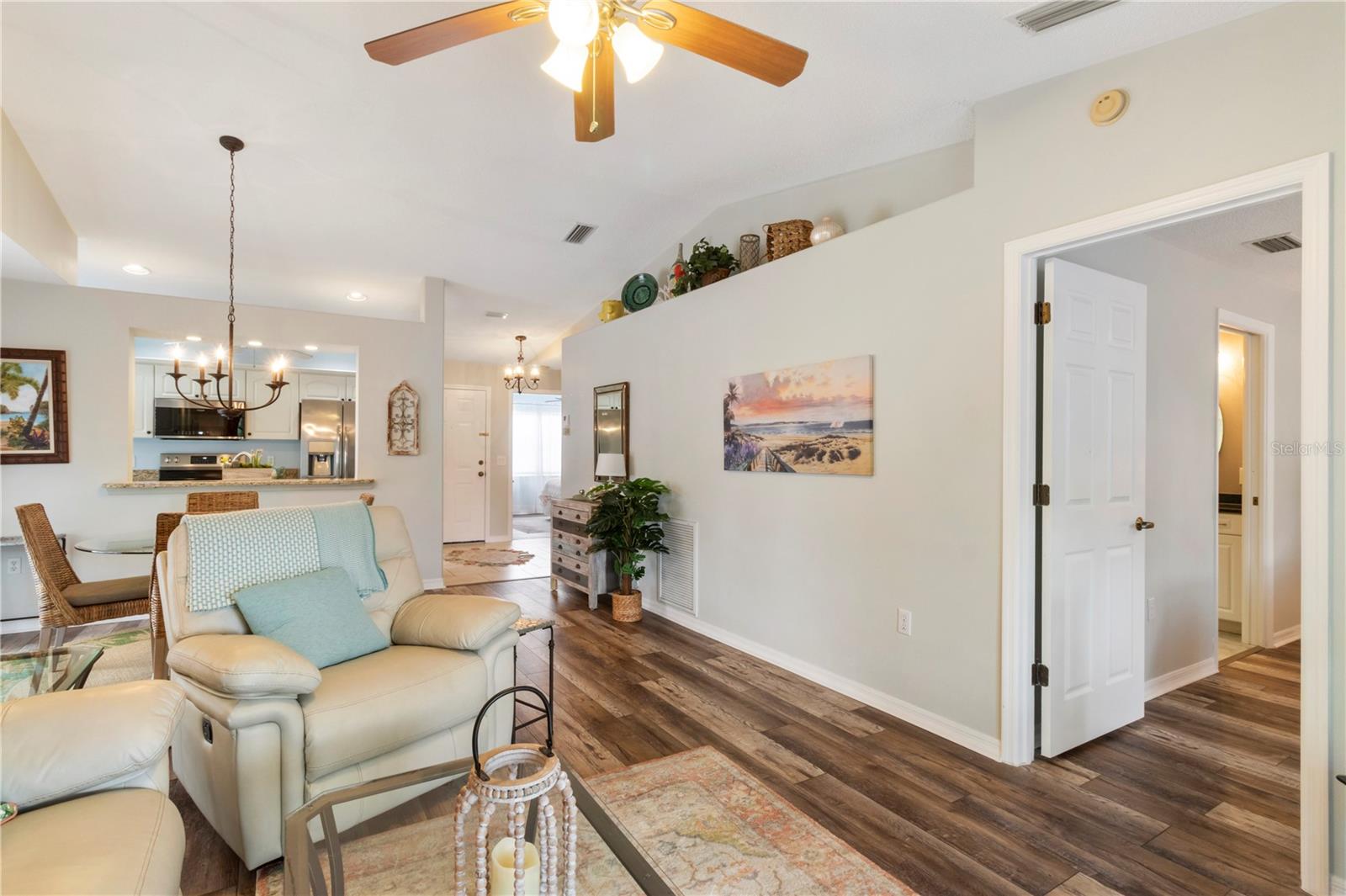 Image 21 of 27 For 5674 Sheffield Greene Circle 74