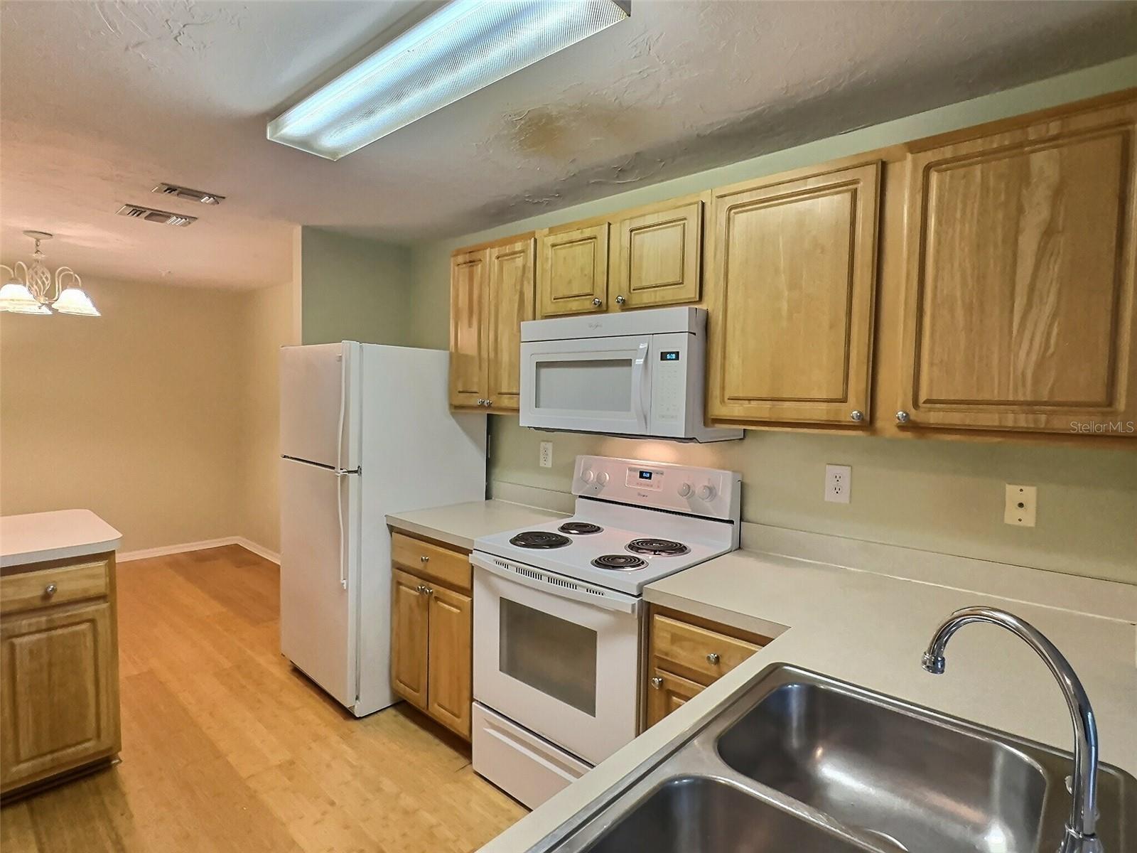 Image 26 of 35 For 4751 Travini Circle 4-105