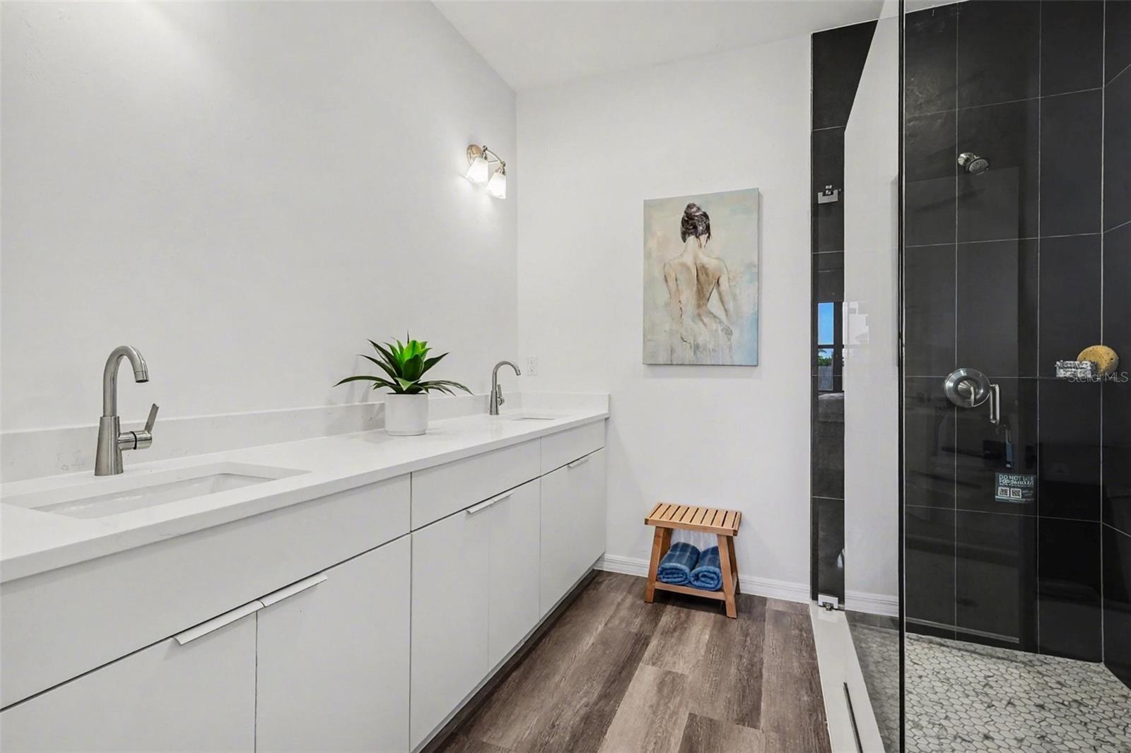 Image 18 of 34 For 1727 12th Terrace