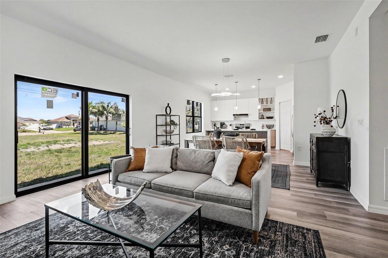 Image 4 of 34 For 1727 12th Terrace