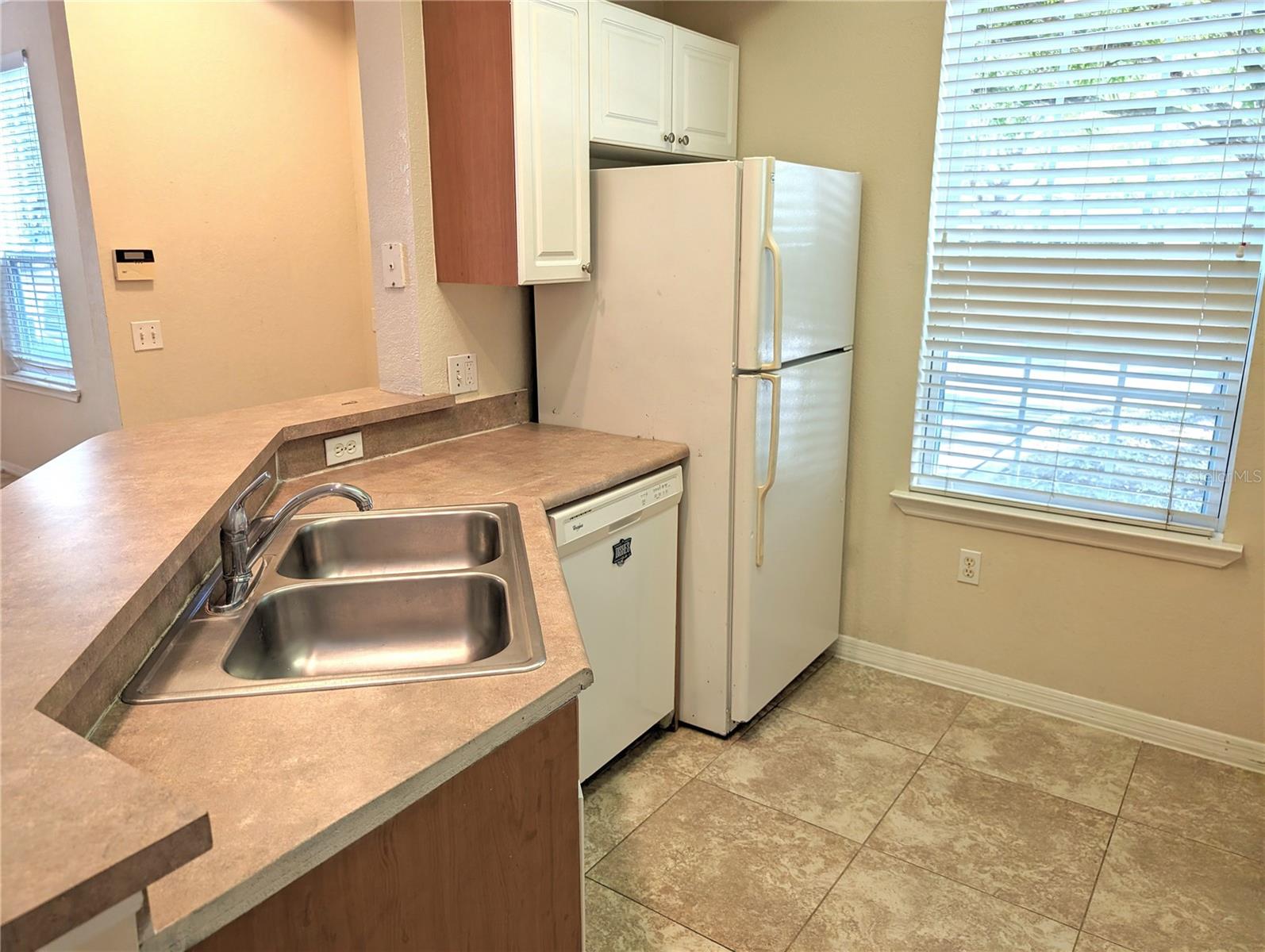 Image 6 of 29 For 5711 Soldier Circle # 102