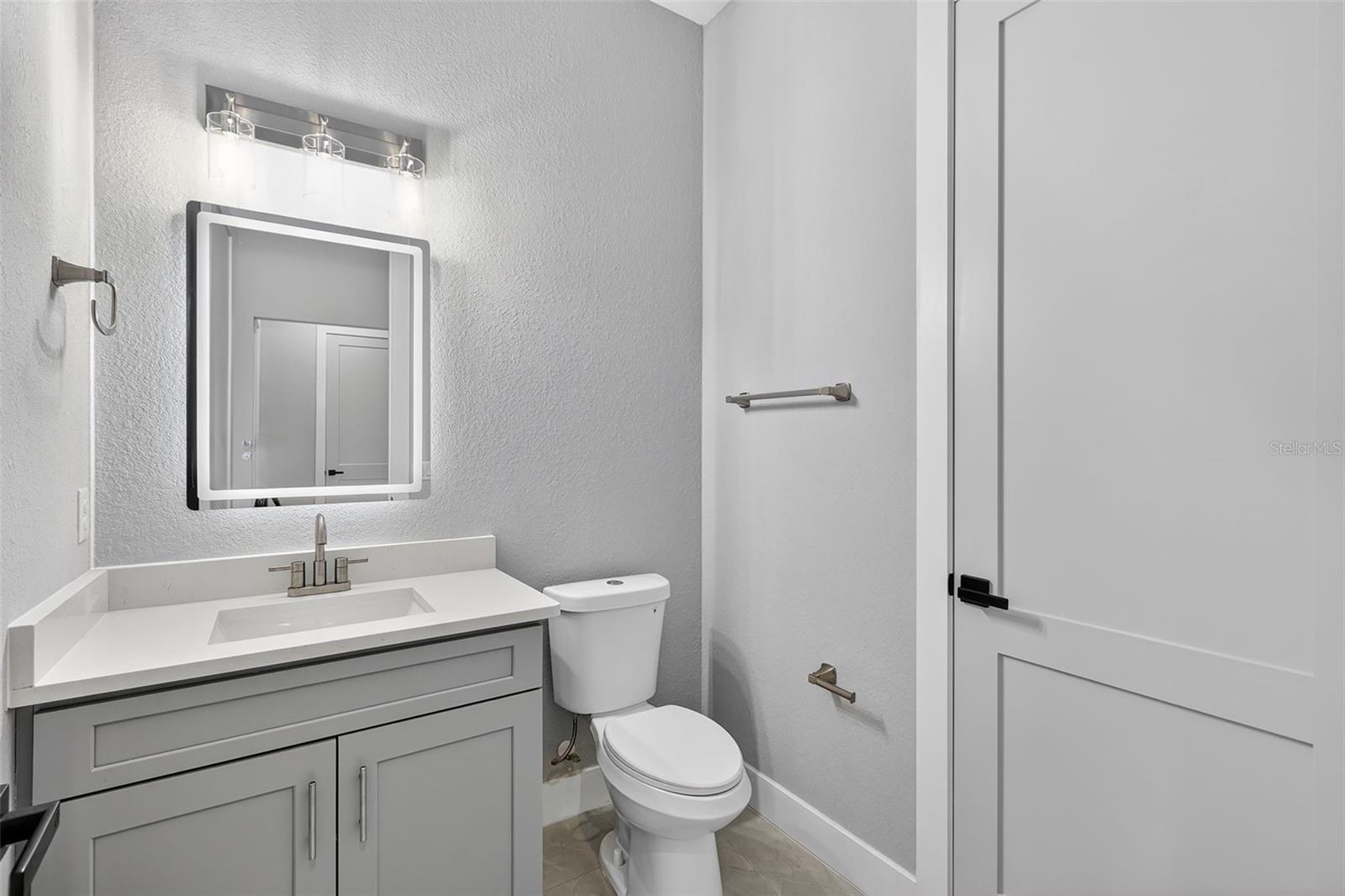 Image 23 of 65 For 15109 Aquarius Circle