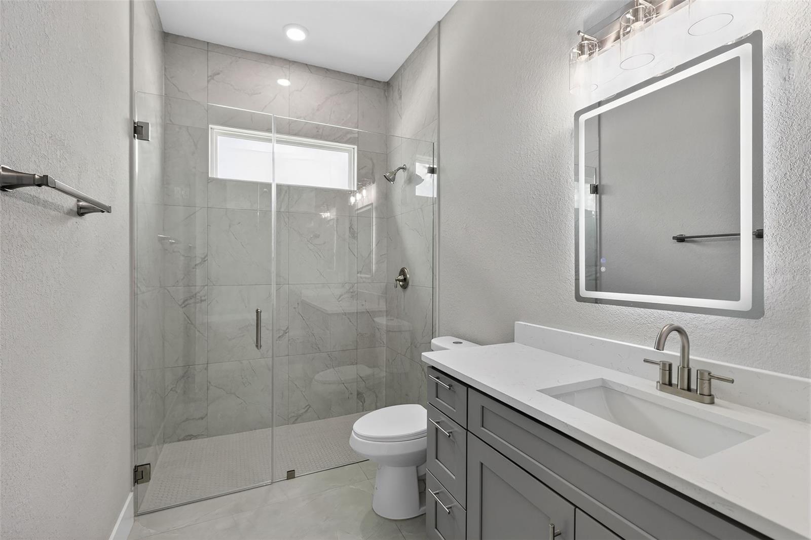 Image 38 of 65 For 15109 Aquarius Circle