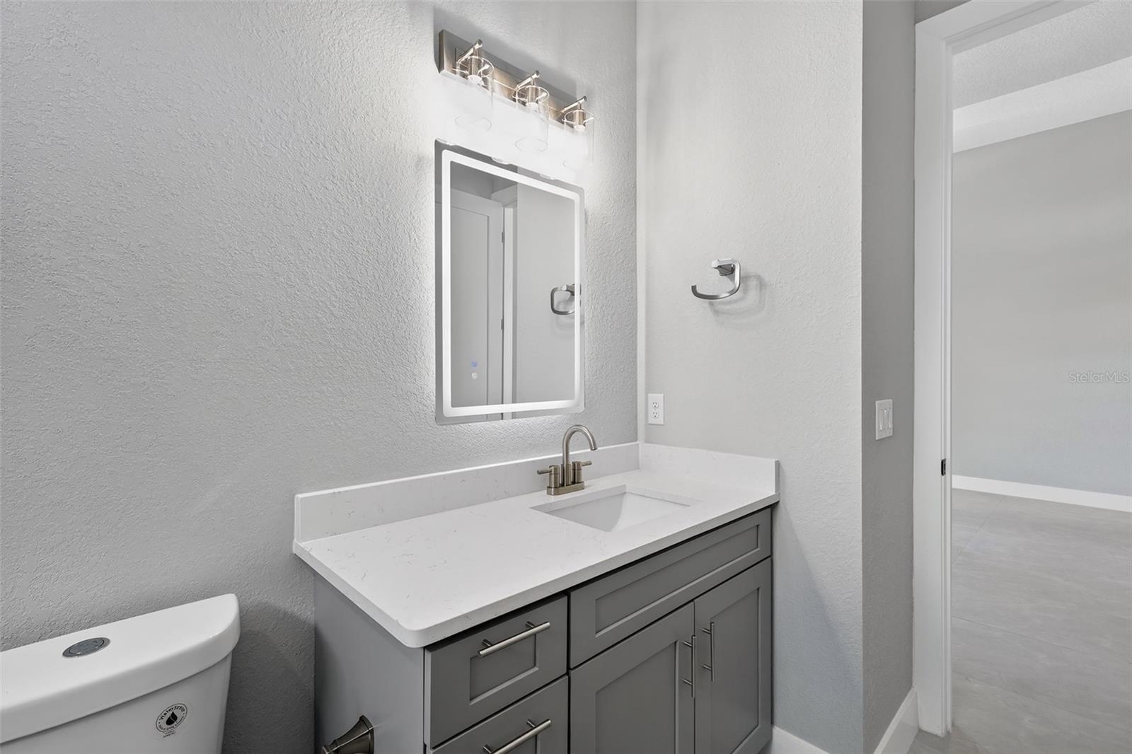 Image 39 of 65 For 15109 Aquarius Circle