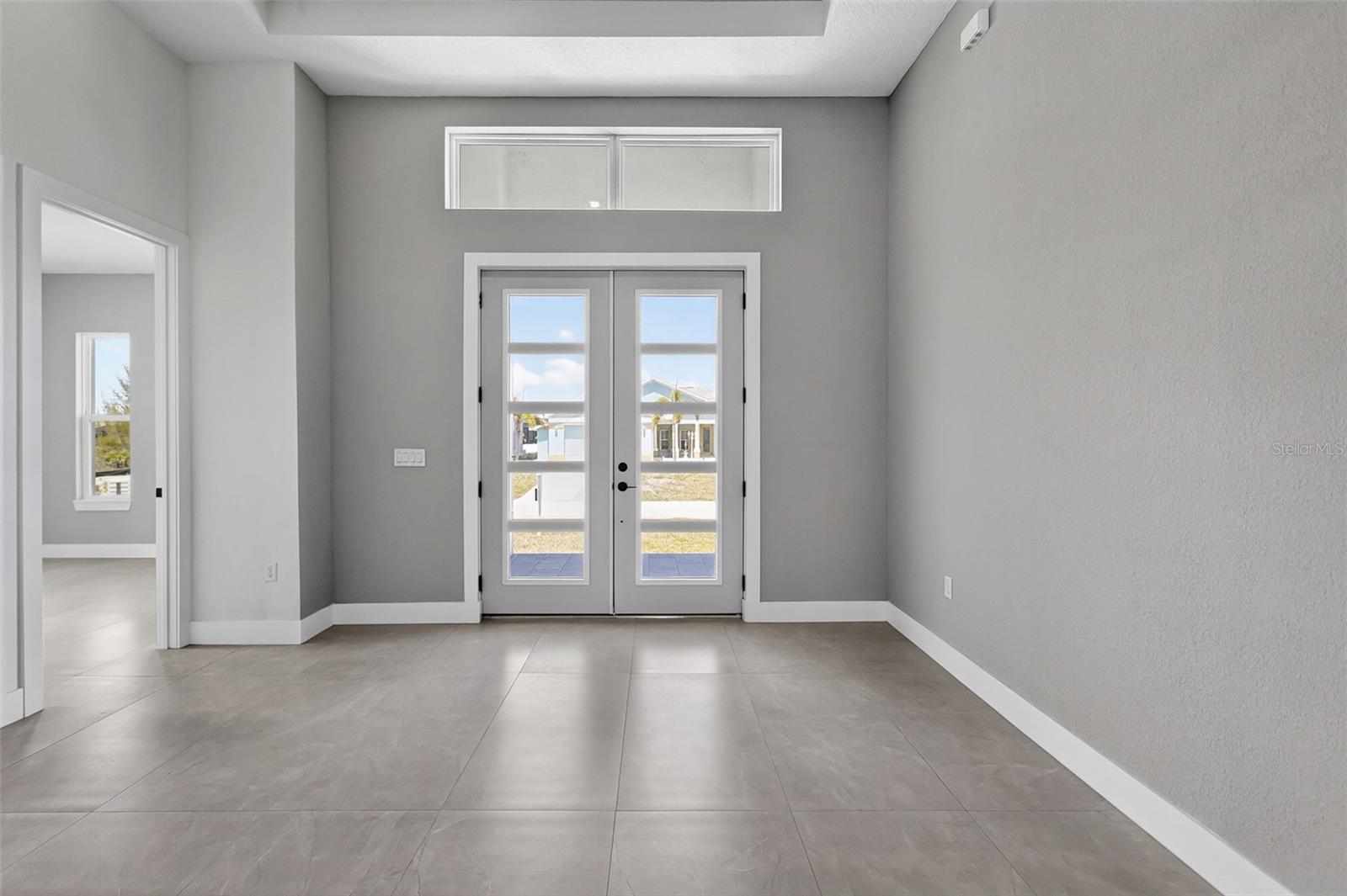 Image 4 of 65 For 15109 Aquarius Circle