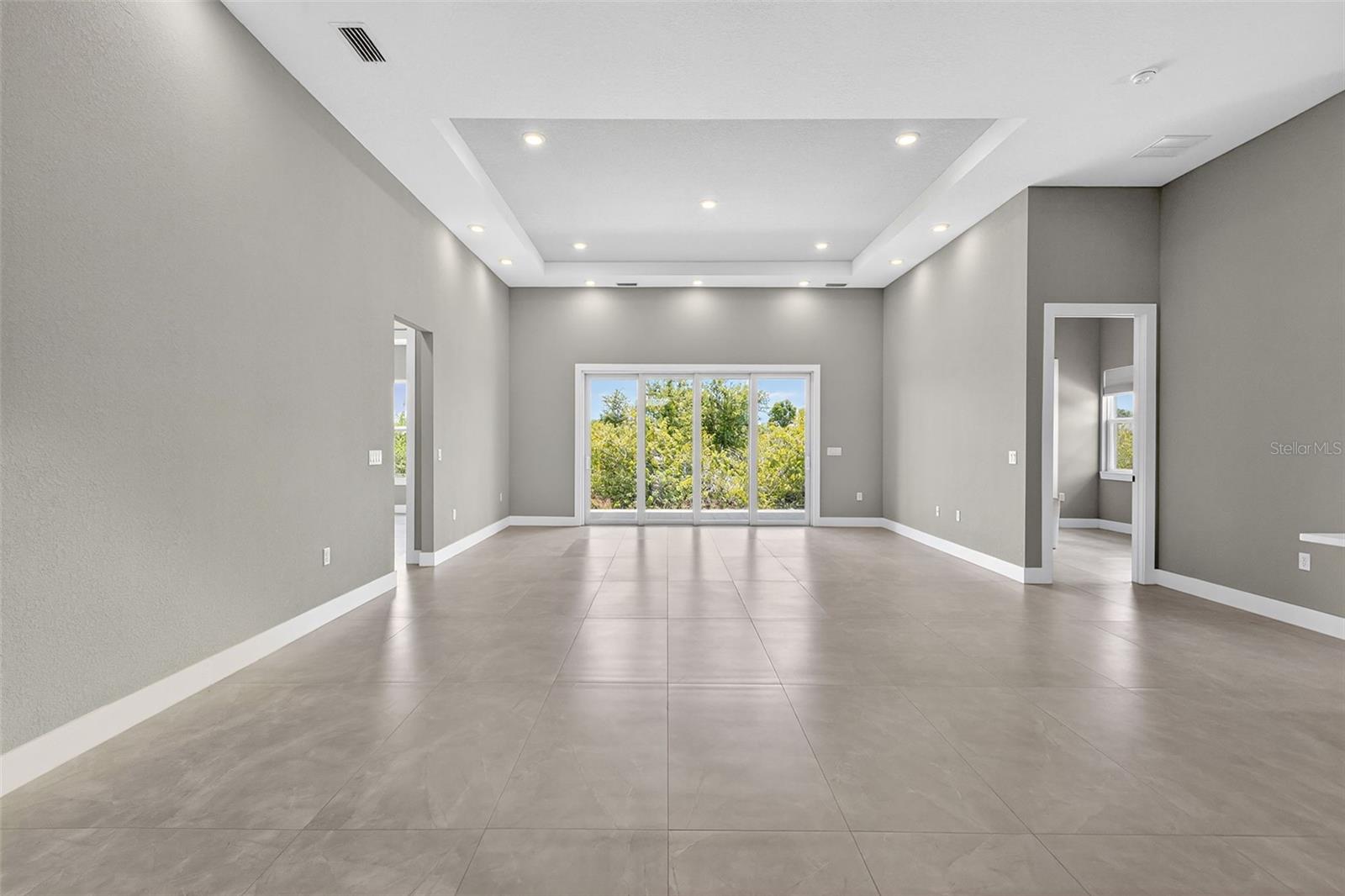 Image 44 of 65 For 15109 Aquarius Circle