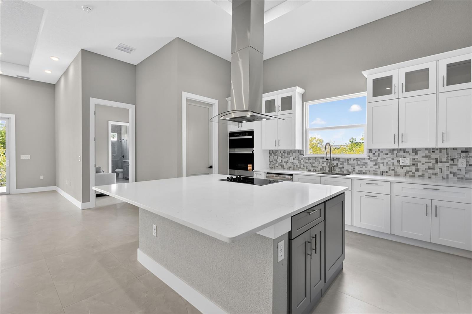 Image 7 of 65 For 15109 Aquarius Circle