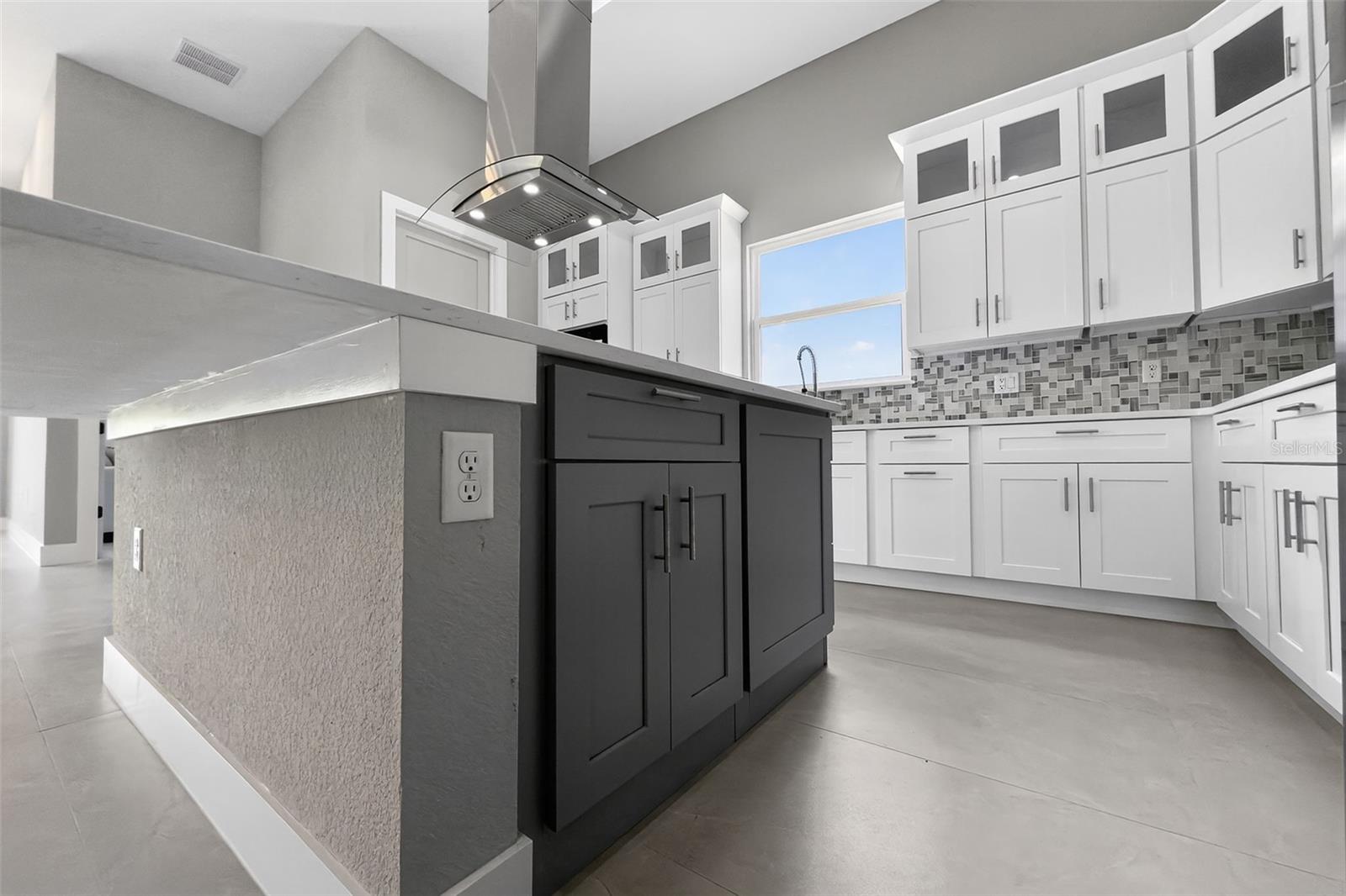 Image 8 of 65 For 15109 Aquarius Circle