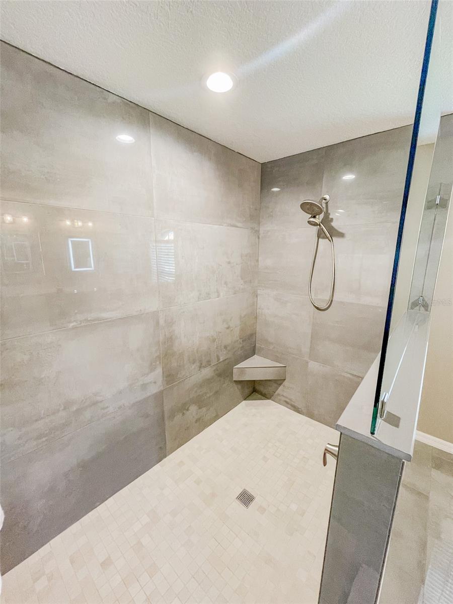 Image 7 of 13 For 2137 Date Palm Way