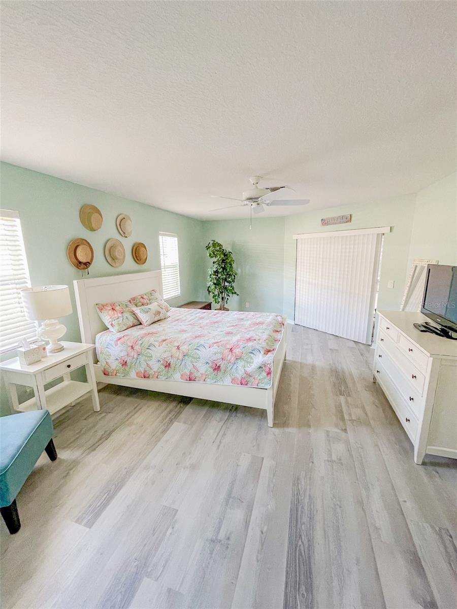 Image 9 of 13 For 2137 Date Palm Way