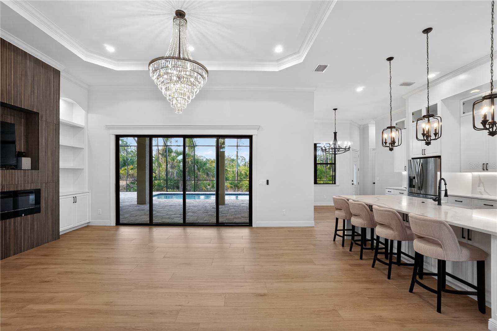 Image 11 of 85 For 12252 Dietrich Avenue