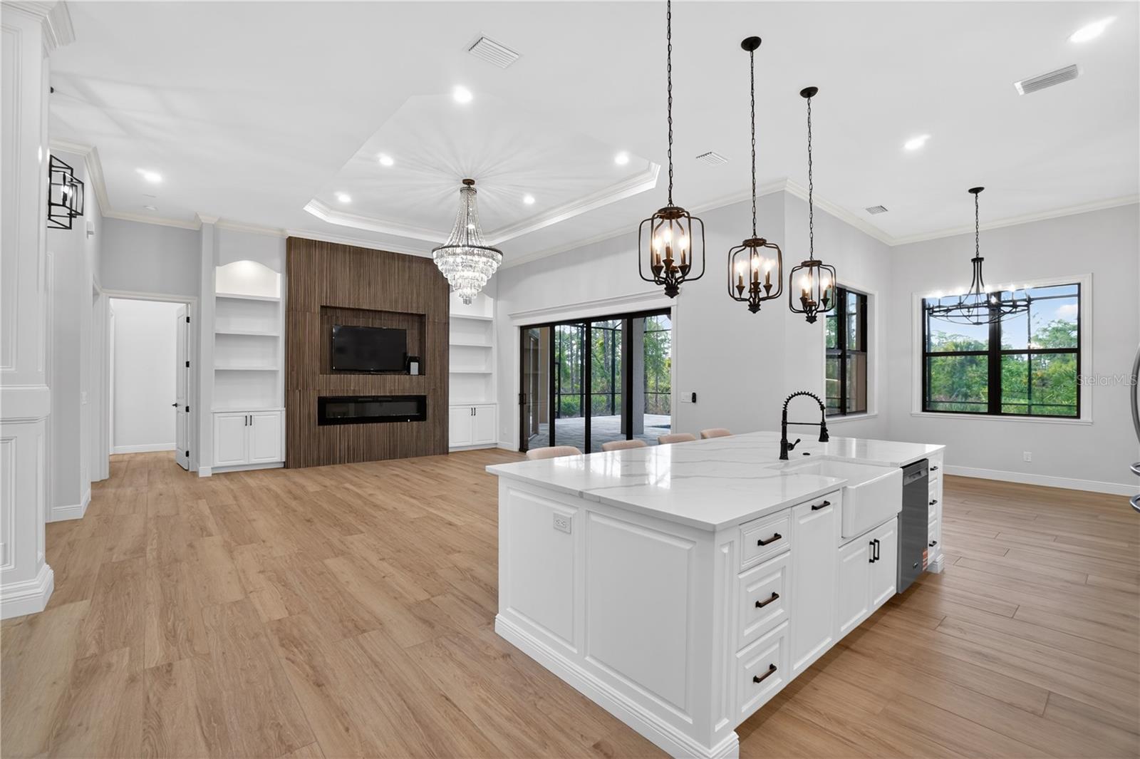 Image 15 of 85 For 12252 Dietrich Avenue