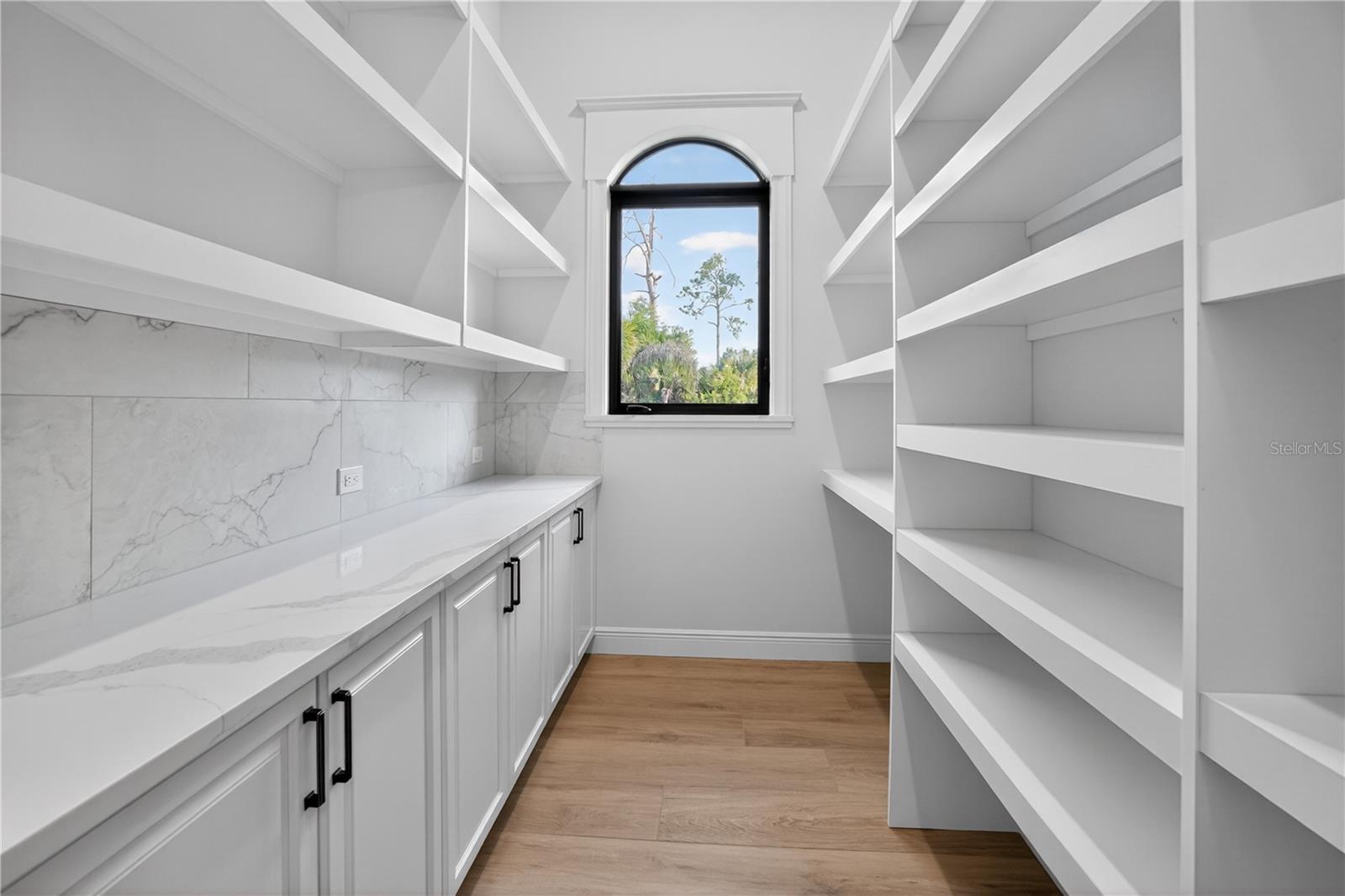 Image 27 of 85 For 12252 Dietrich Avenue