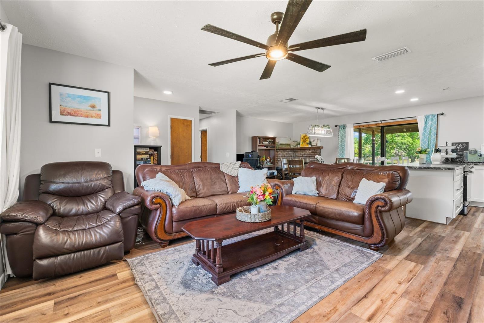 Image 11 of 67 For 7605 Richardson Road