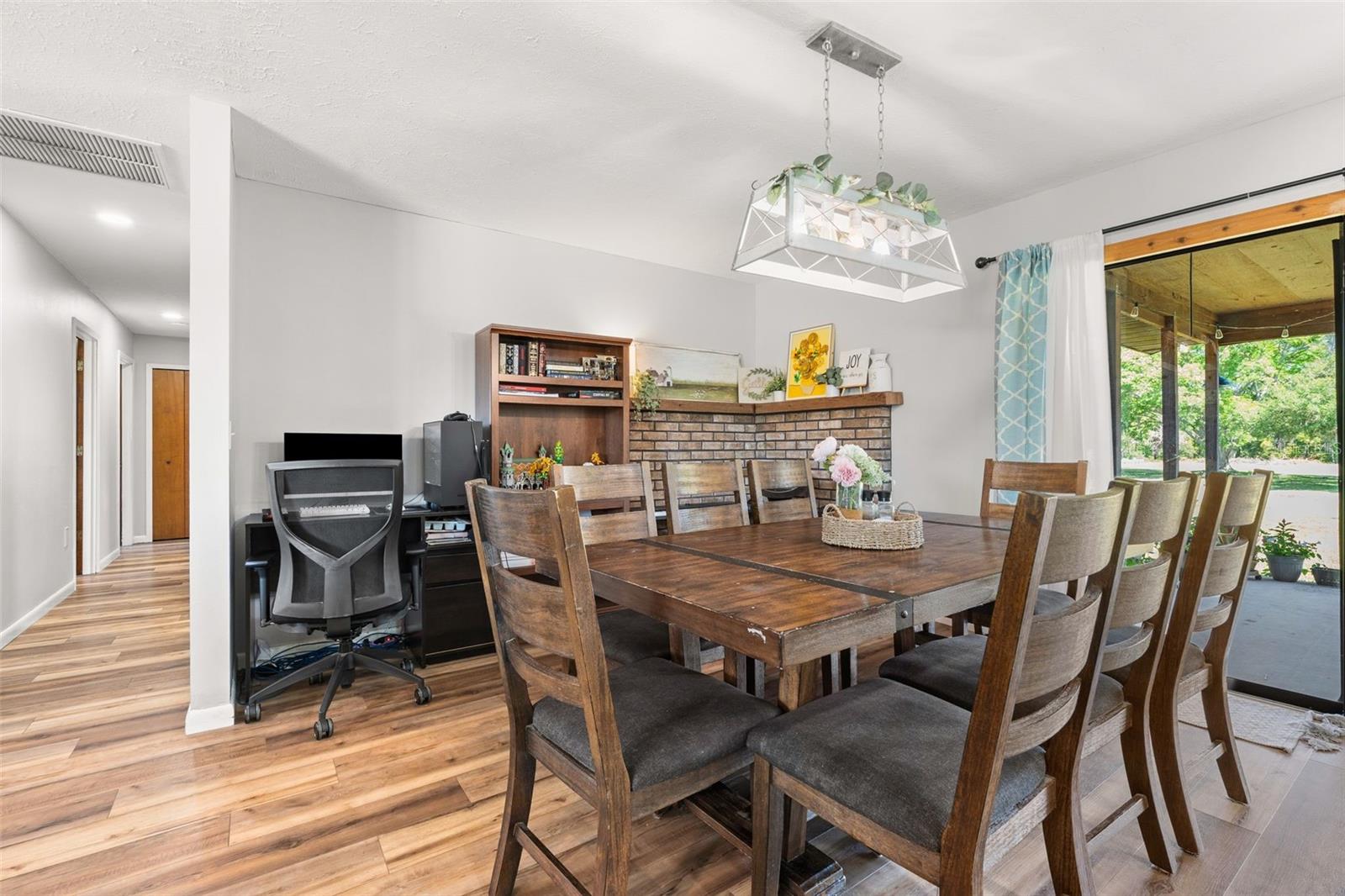 Image 12 of 67 For 7605 Richardson Road