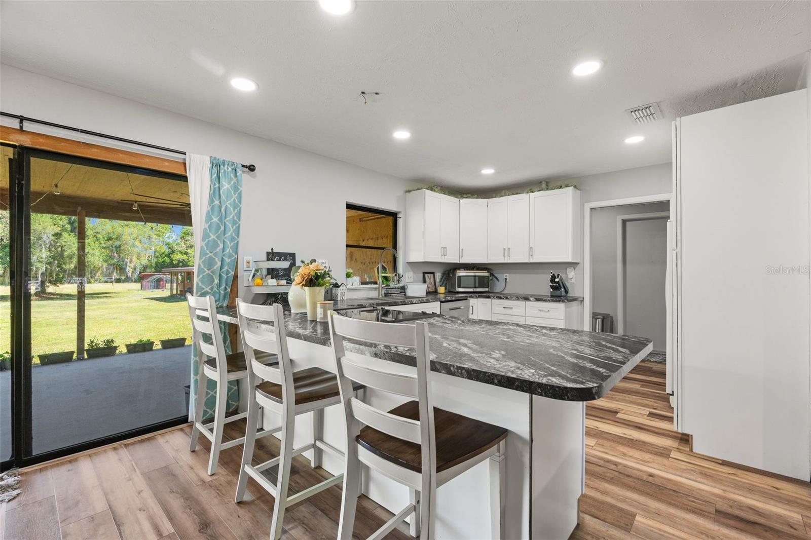 Image 16 of 67 For 7605 Richardson Road