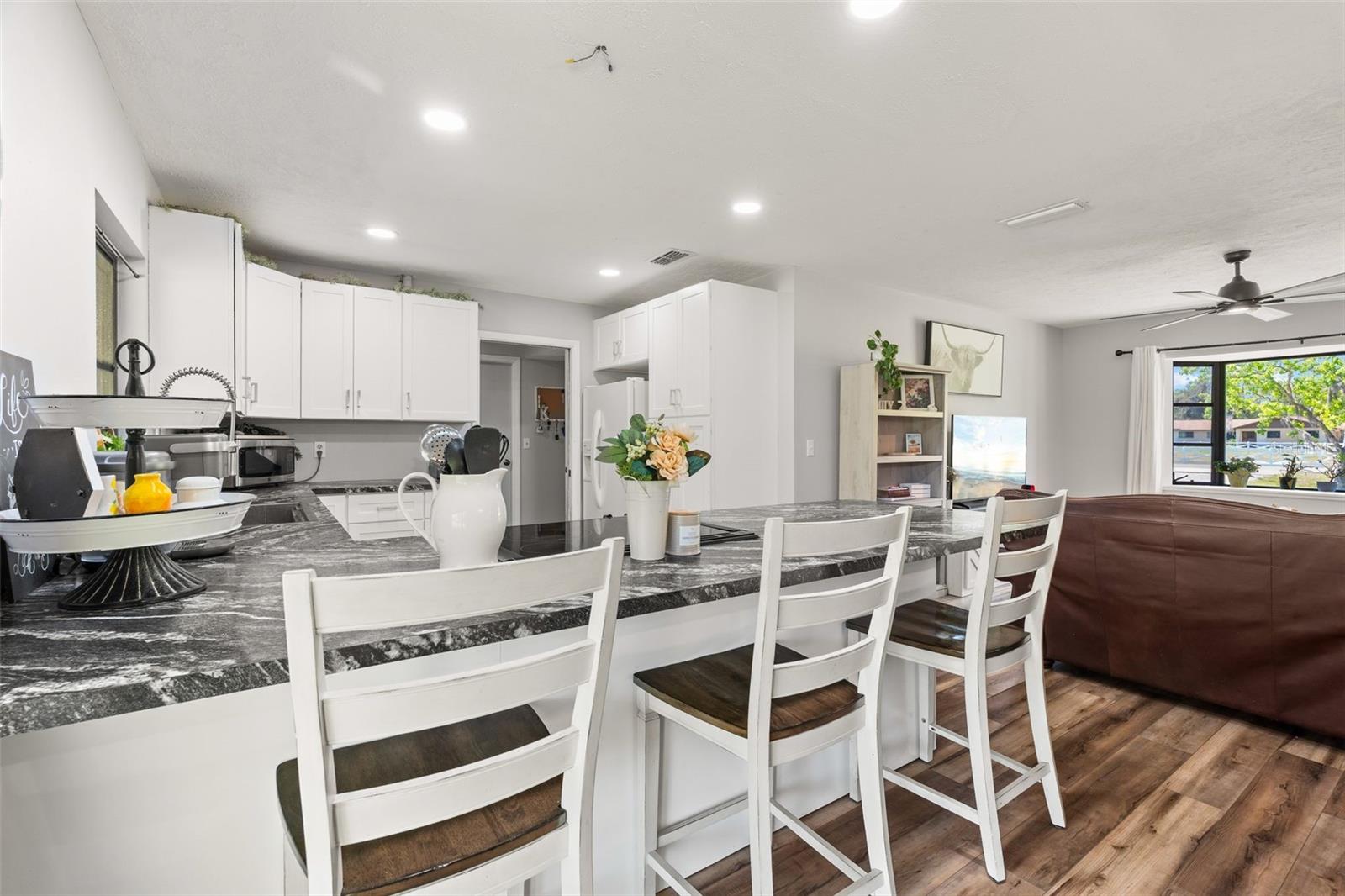 Image 17 of 67 For 7605 Richardson Road