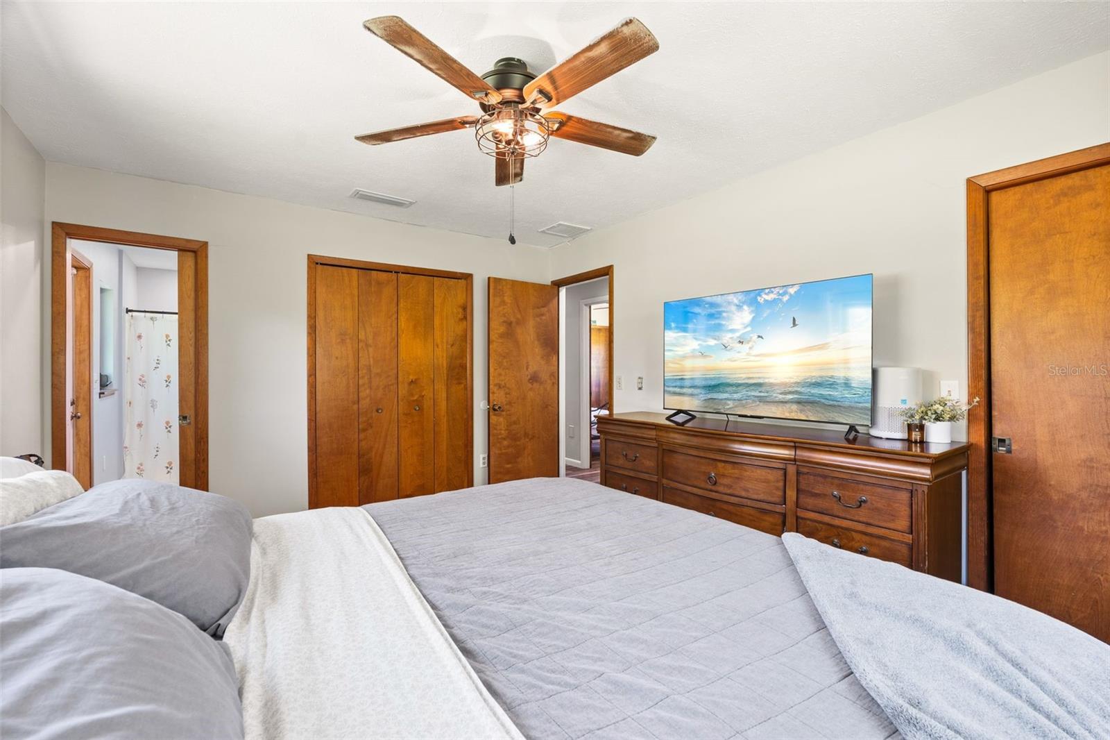 Image 26 of 67 For 7605 Richardson Road