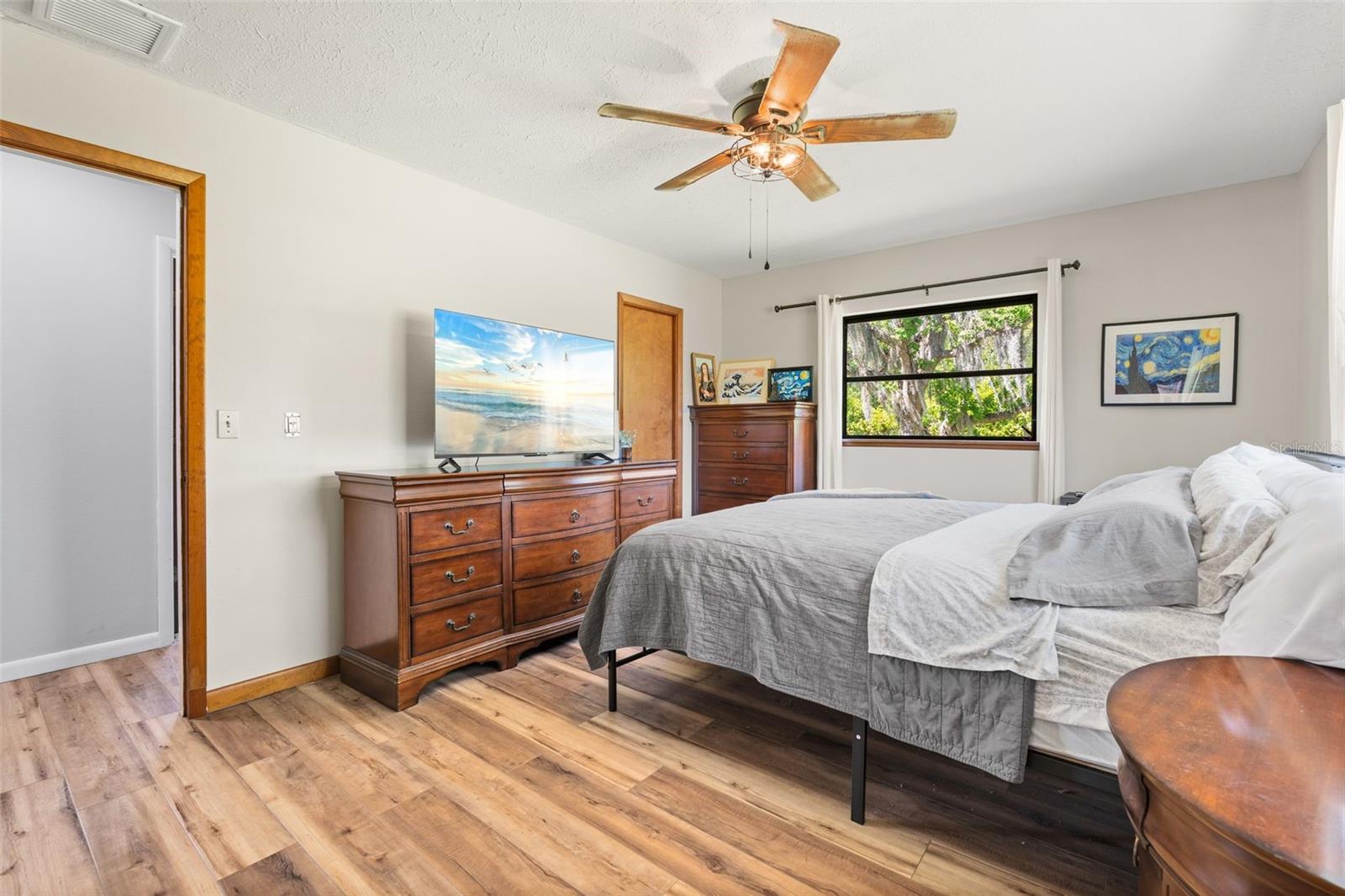 Image 27 of 67 For 7605 Richardson Road