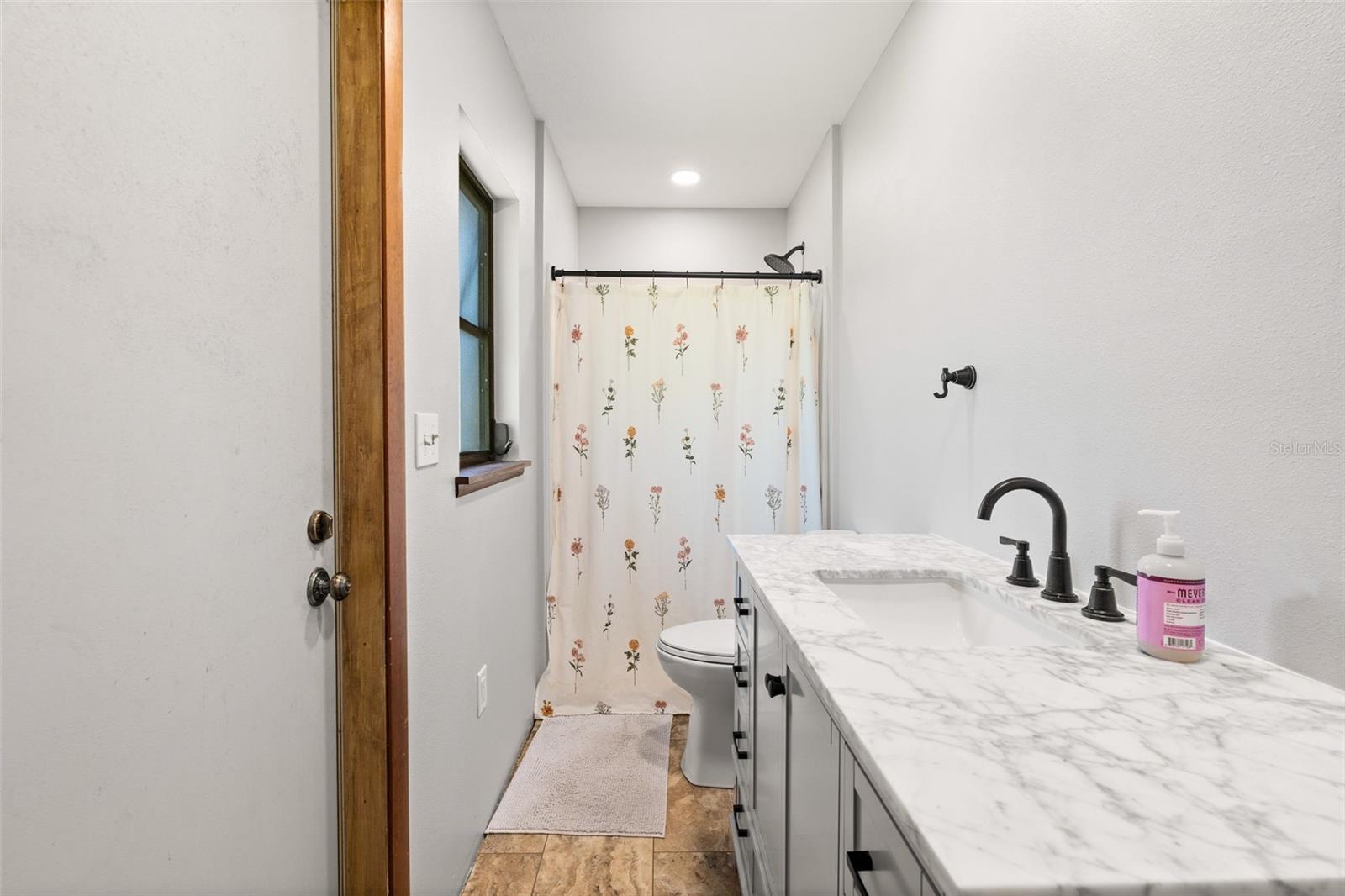 Image 28 of 67 For 7605 Richardson Road