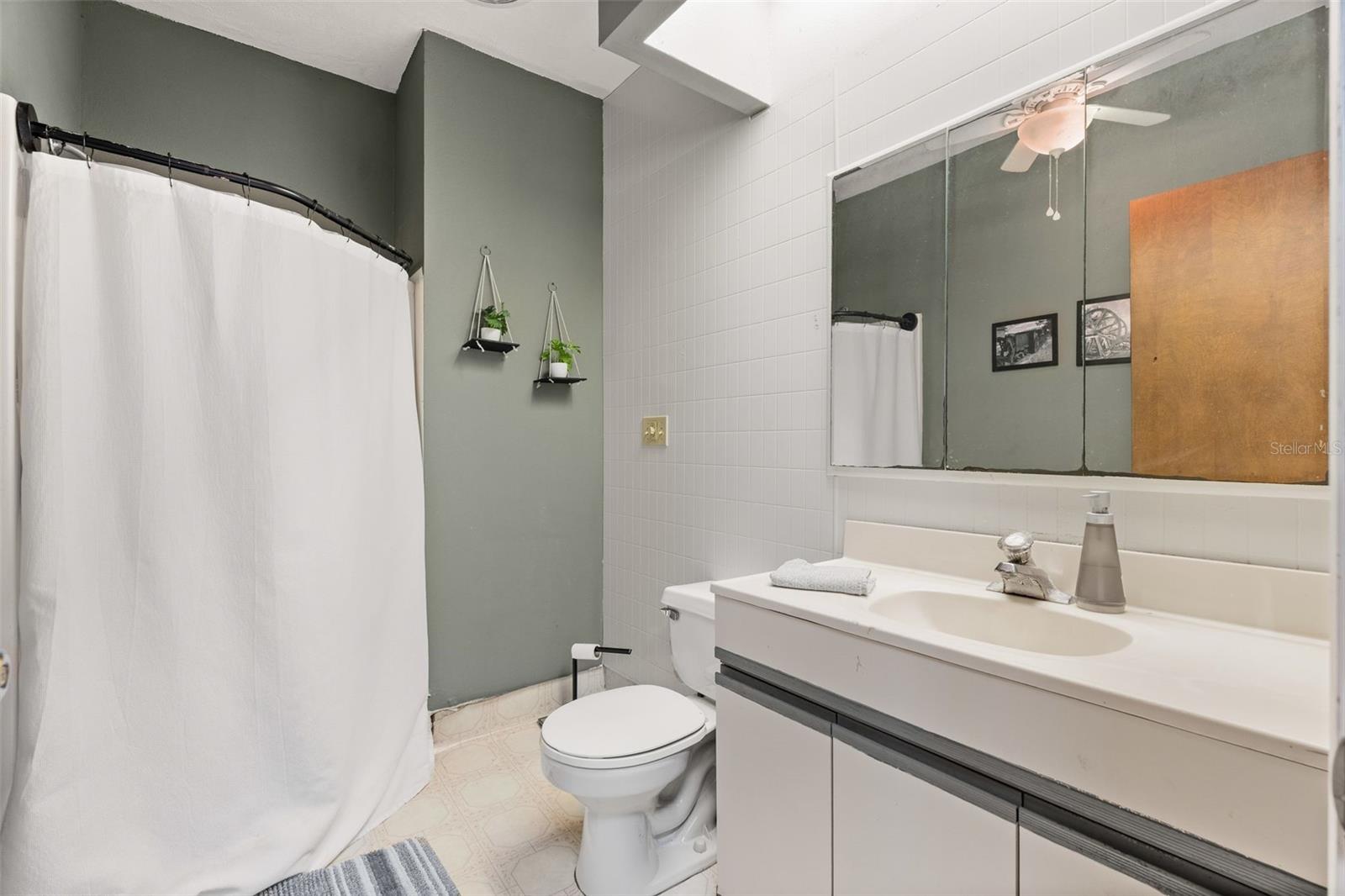 Image 34 of 67 For 7605 Richardson Road