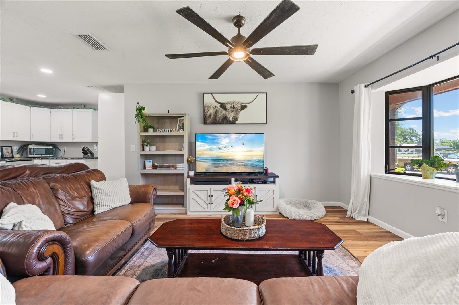 Image 9 of 67 For 7605 Richardson Road