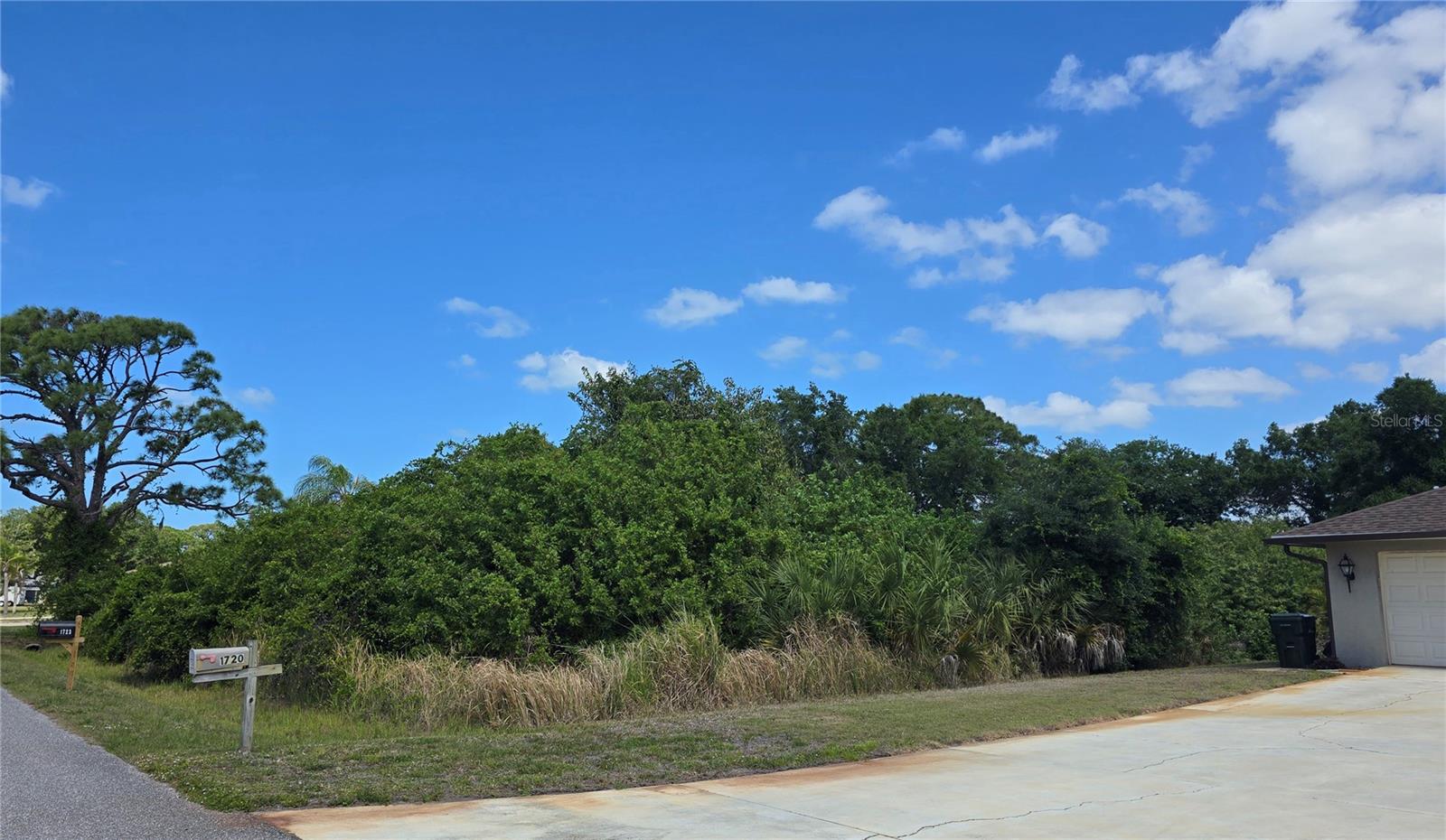 Image 5 of 8 For  Gale Street 