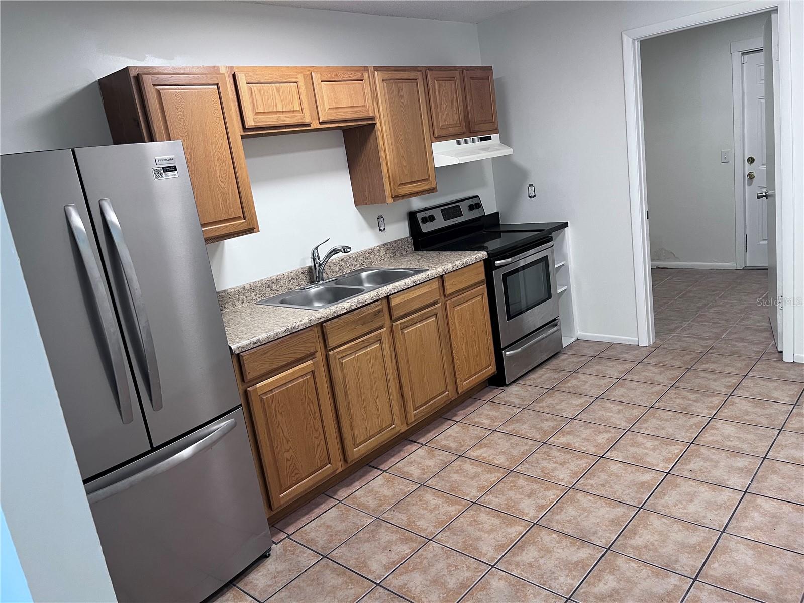 Image 3 of 11 For 1120 36th Street W