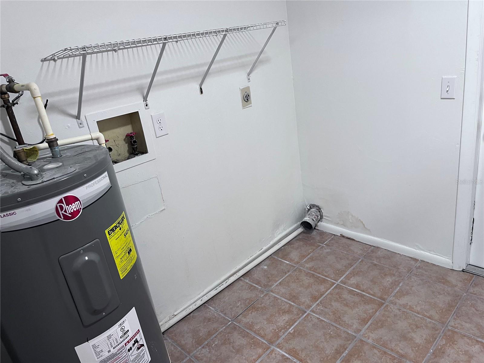 Image 5 of 11 For 1120 36th Street W