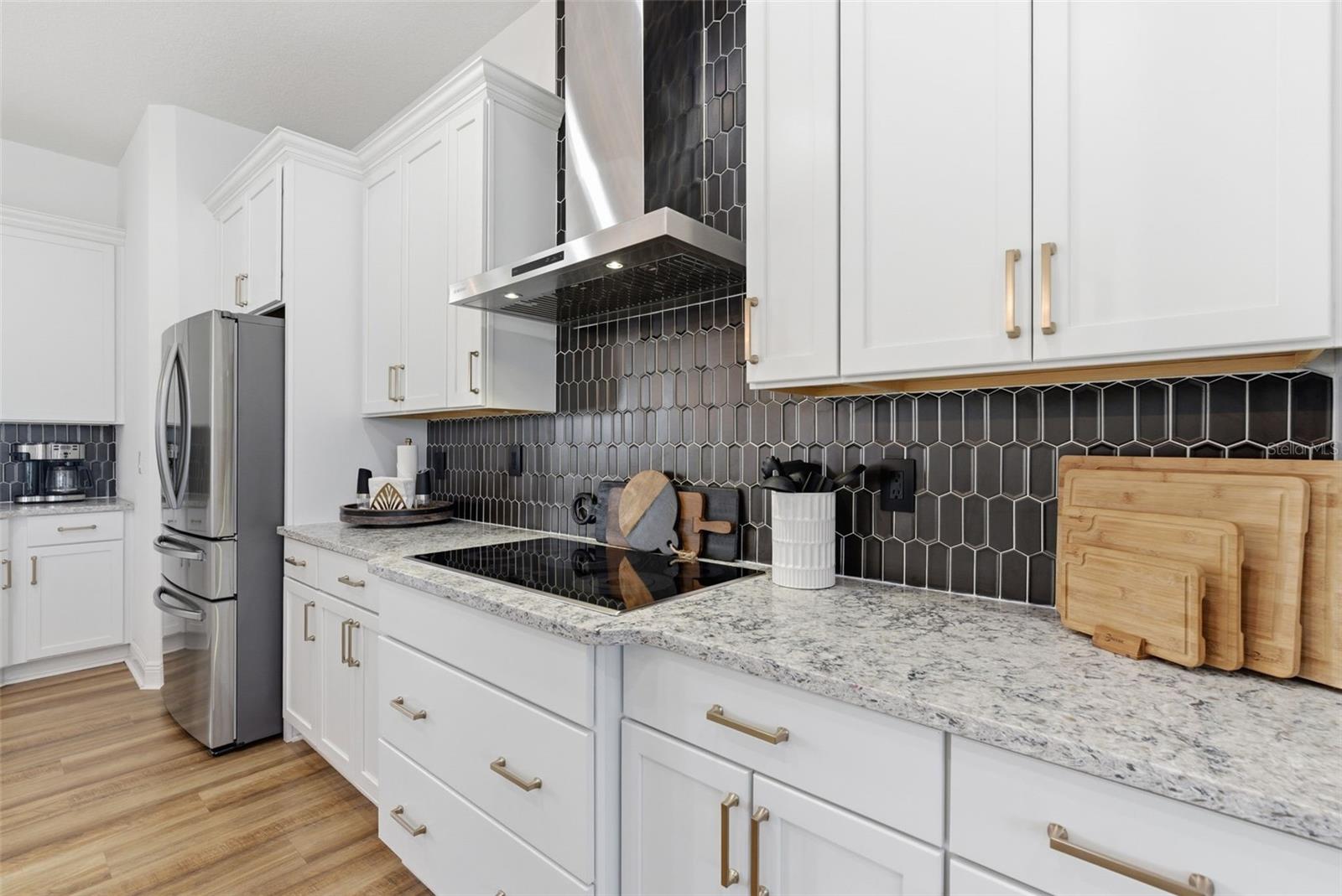 Image 13 of 66 For 16023 39th Glen E