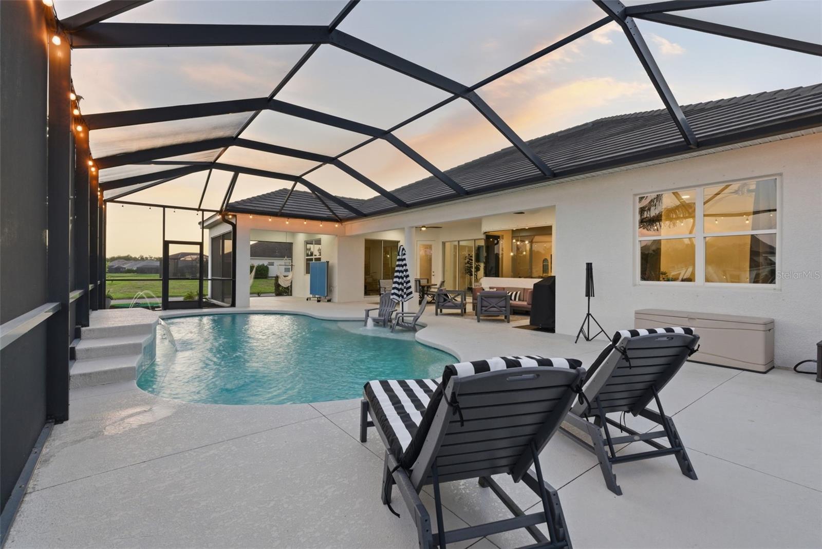 Image 19 of 66 For 16023 39th Glen E