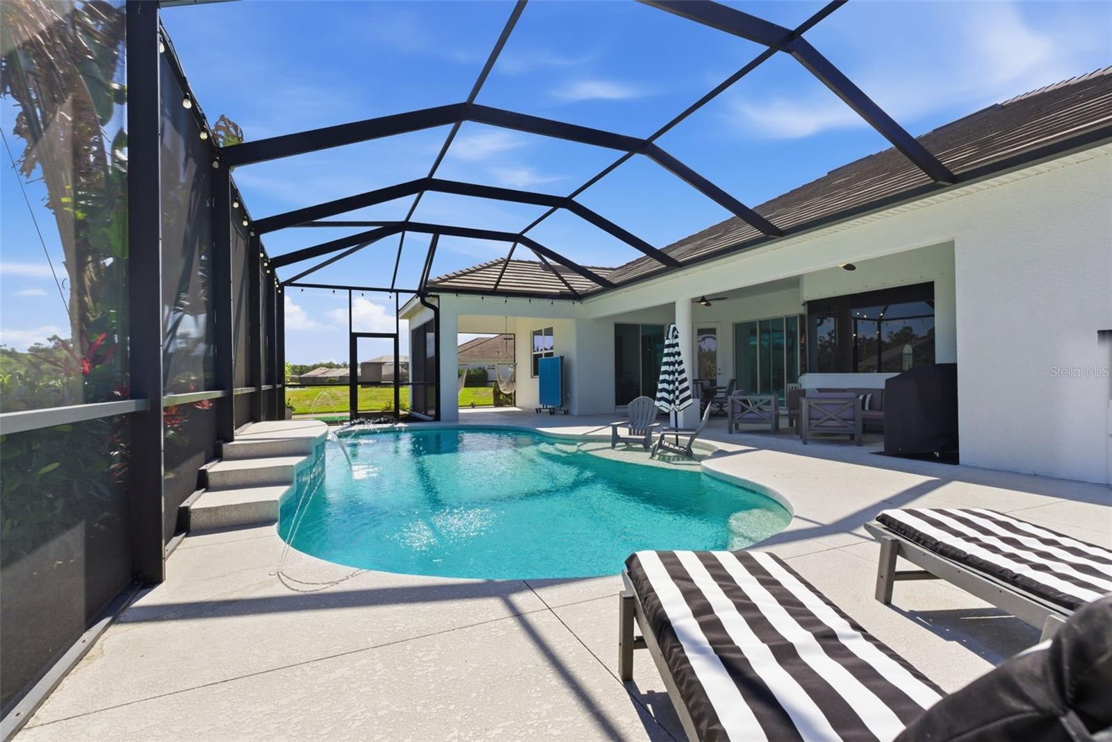 Image 33 of 66 For 16023 39th Glen E