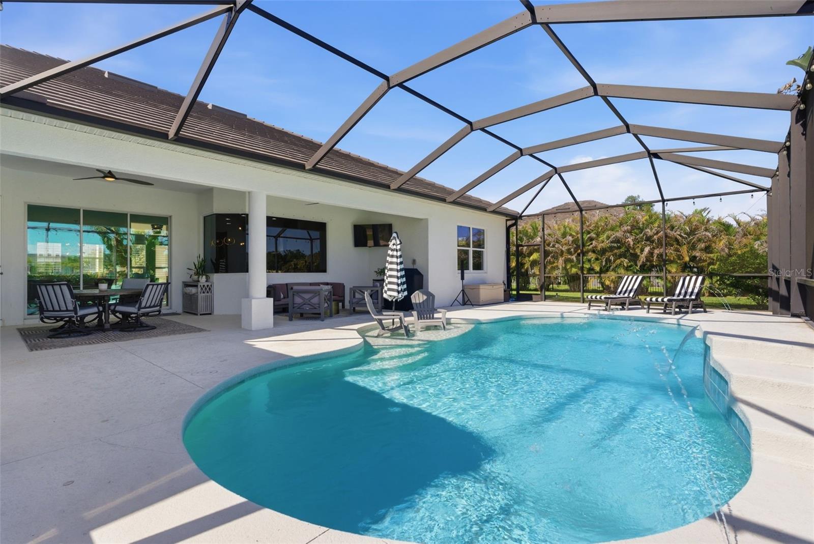 Image 35 of 66 For 16023 39th Glen E