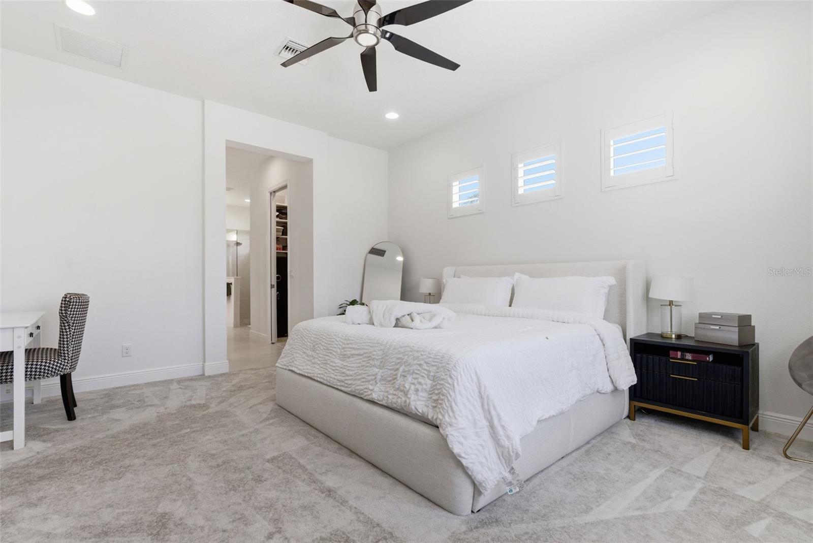 Image 38 of 66 For 16023 39th Glen E