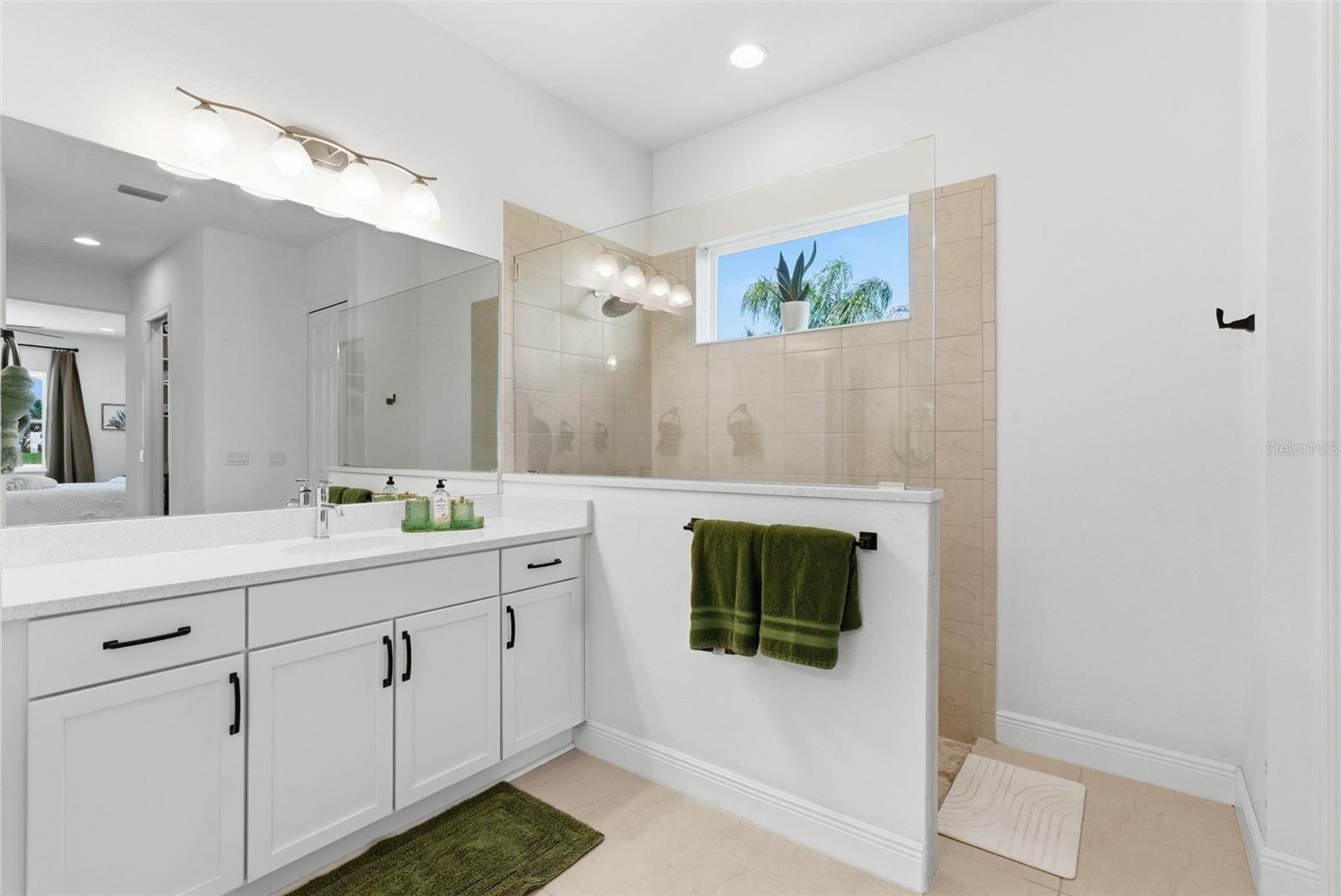 Image 41 of 66 For 16023 39th Glen E