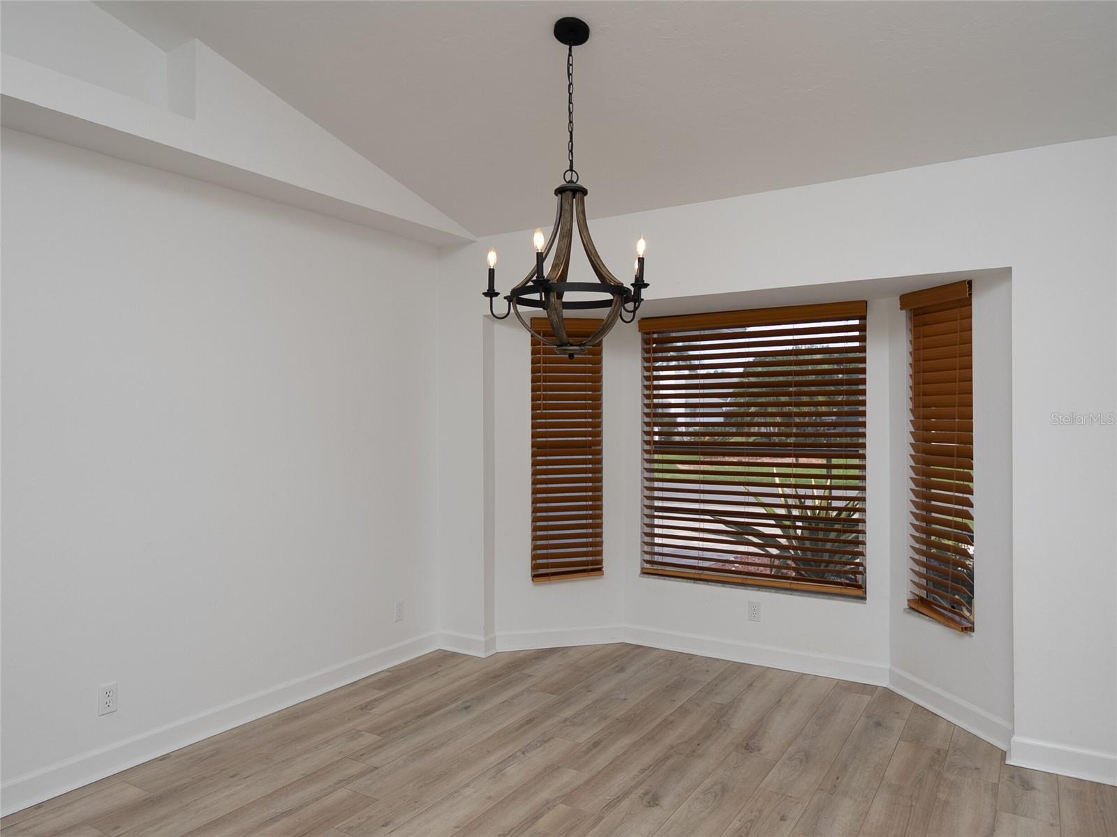 Image 12 of 39 For 5816 Garfield Road