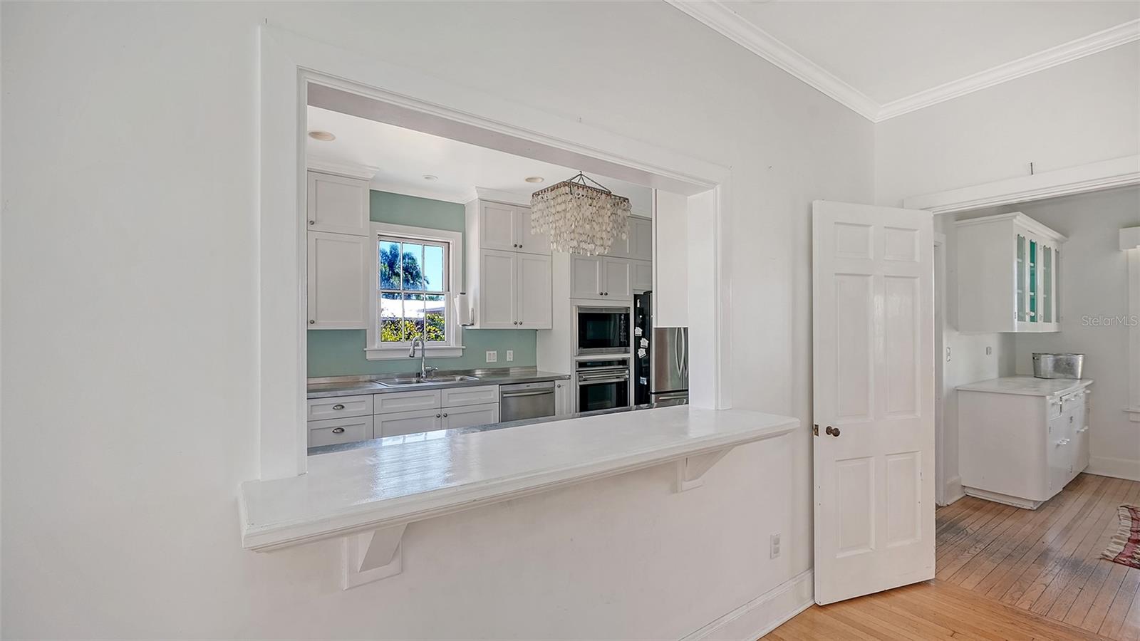 Image 12 of 53 For 1705 4th Street W