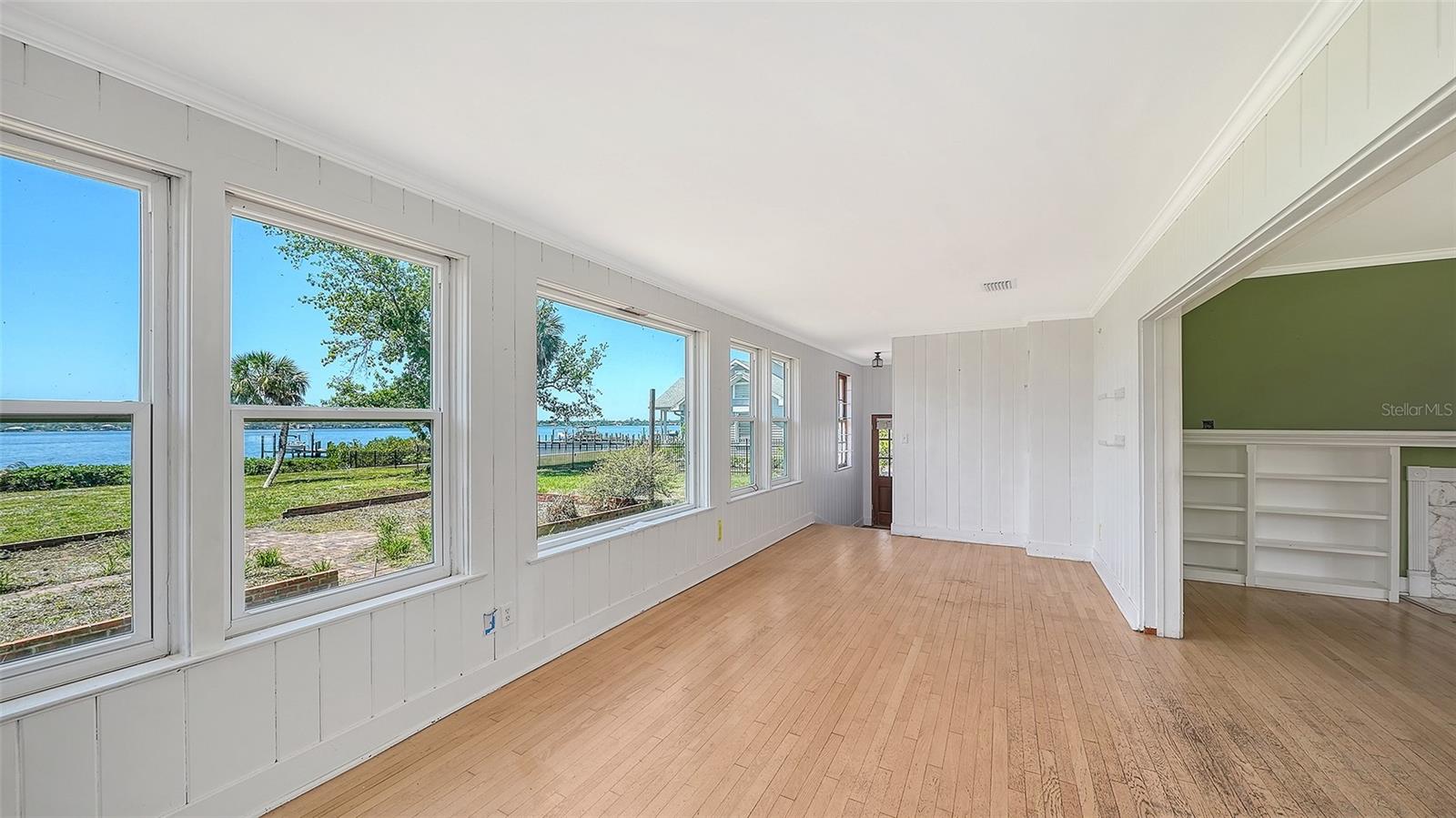 Image 17 of 53 For 1705 4th Street W