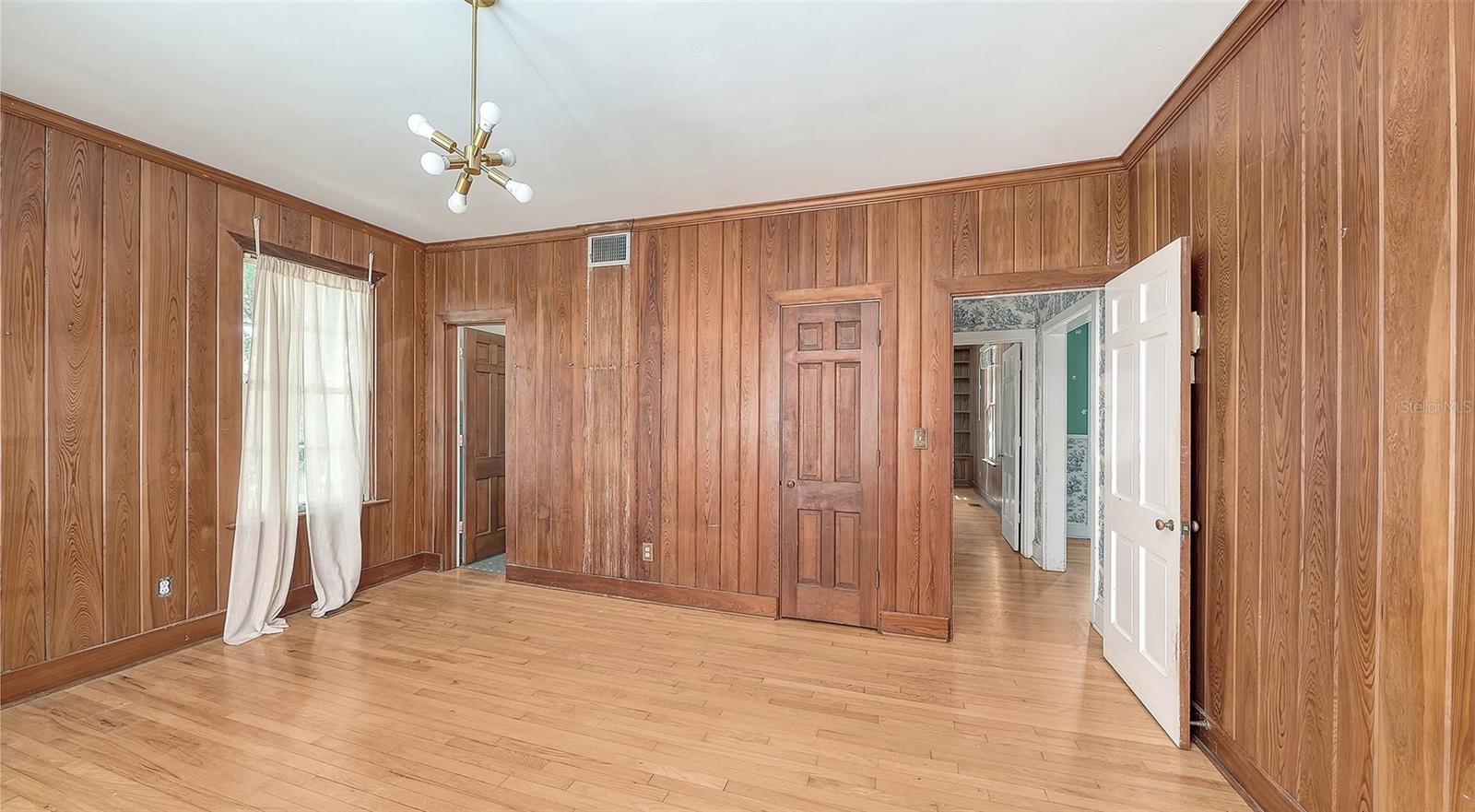 Image 19 of 53 For 1705 4th Street W