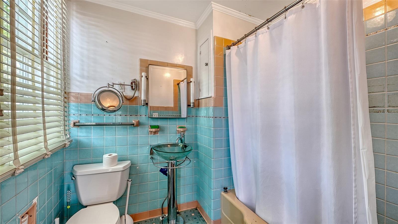 Image 20 of 53 For 1705 4th Street W