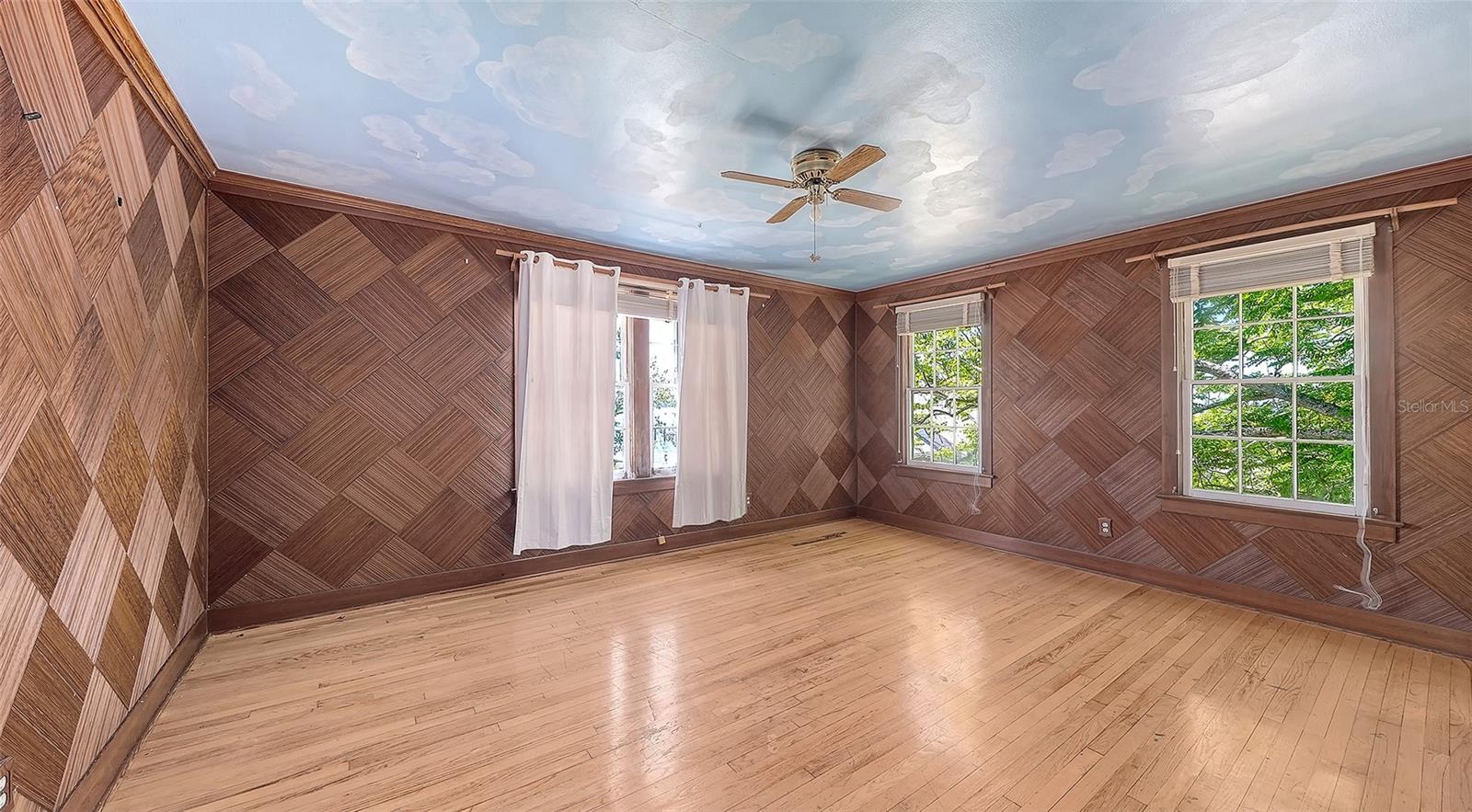 Image 27 of 53 For 1705 4th Street W