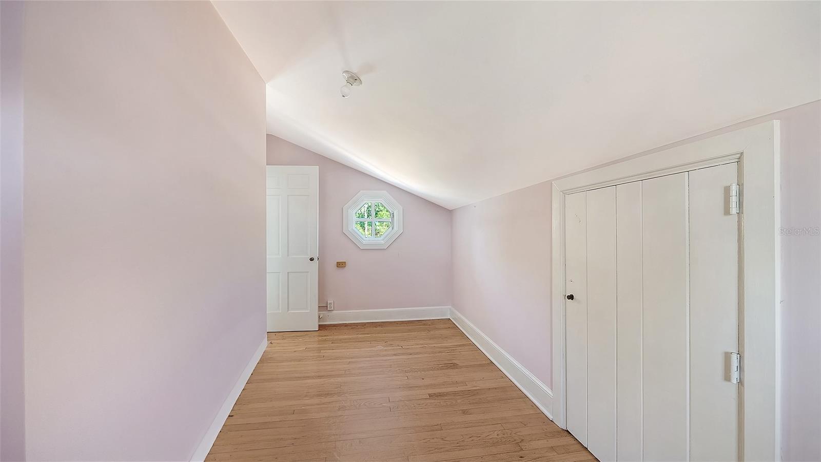 Image 34 of 53 For 1705 4th Street W